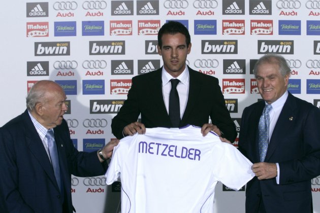 Metzelder Di Stefano Ramon Calderon Reial Madrid Europa Press