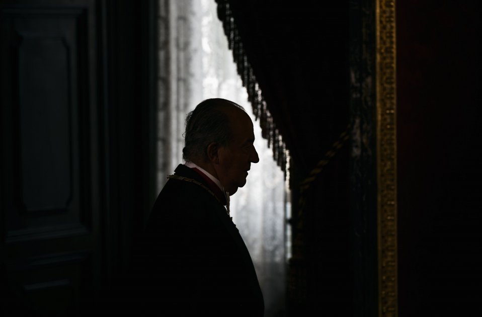 Juan Carlos en la sombra GTRES Juan Carlos en la sombra GTRES
