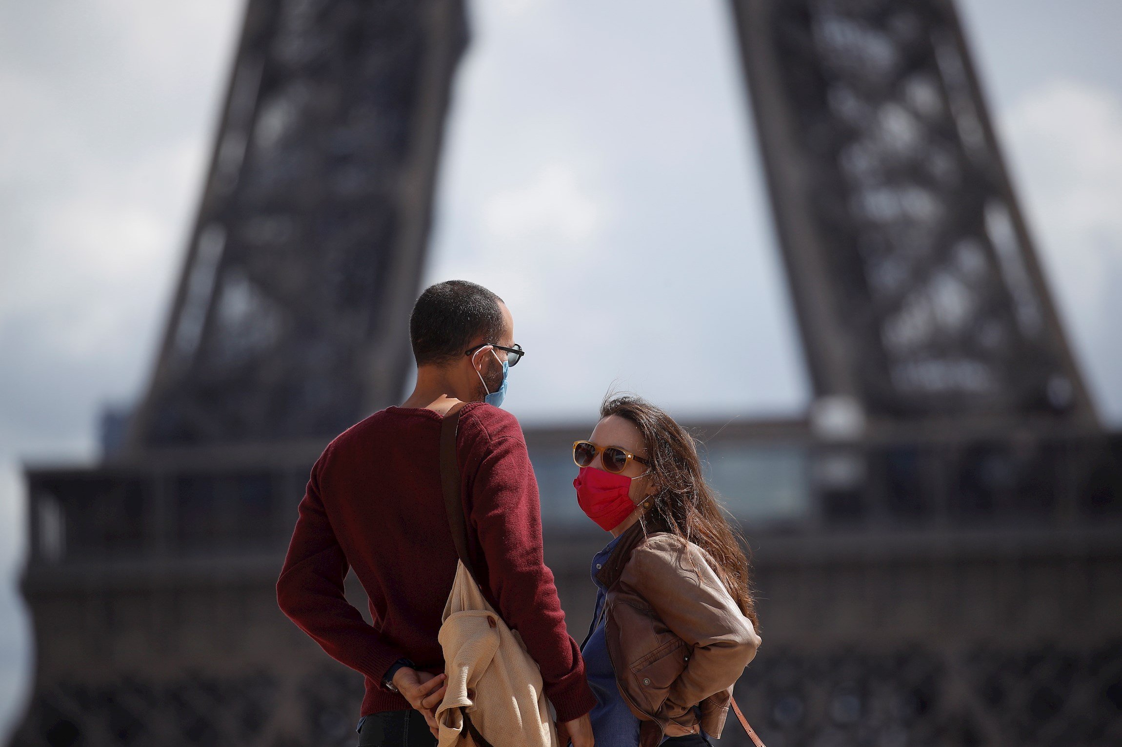 França preveu més restriccions i tests per frenar l'epidèmia