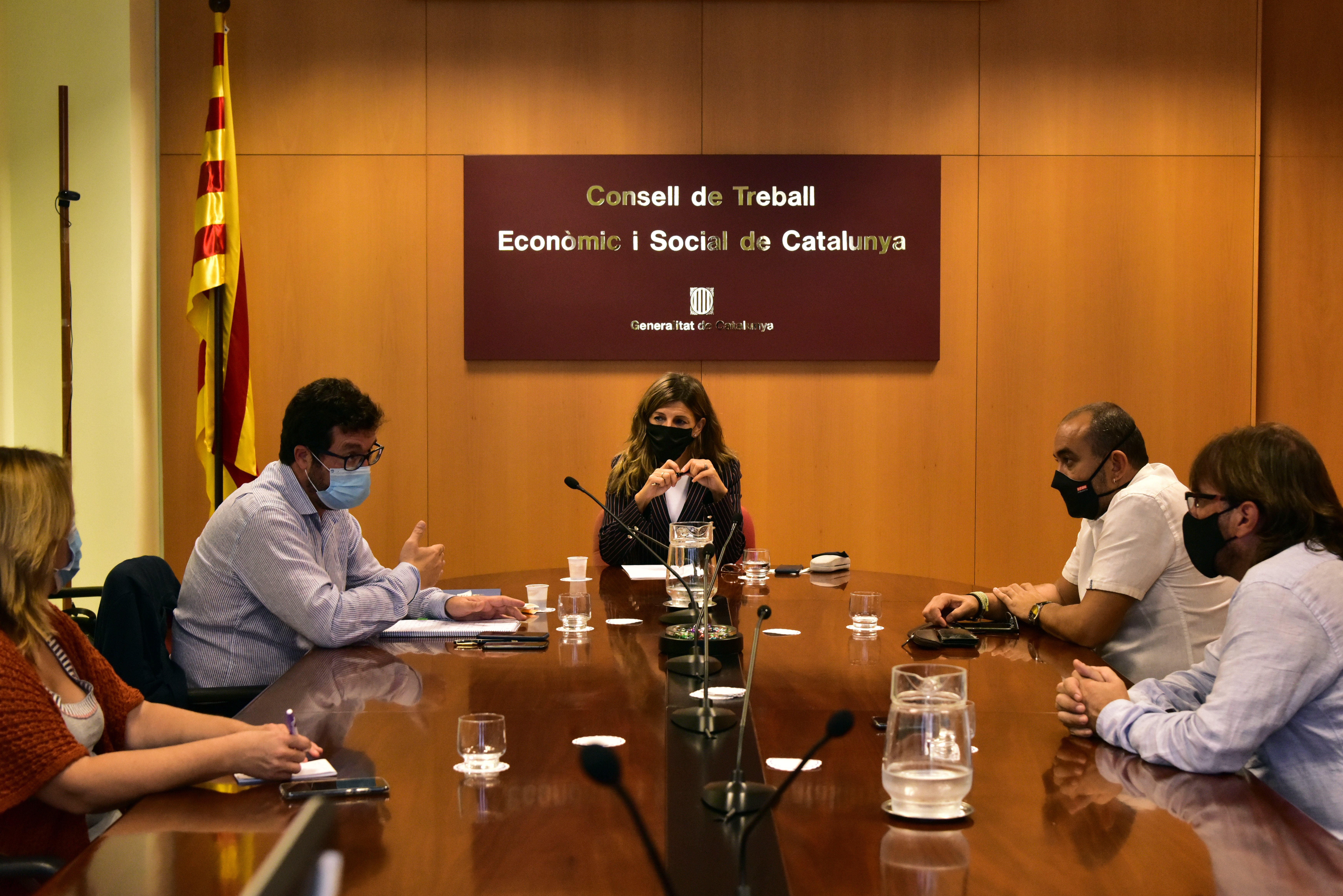 Ministra treball|feina yolanda diaz reunion Ros (UGT) i Pacheco (CCOO) / EP