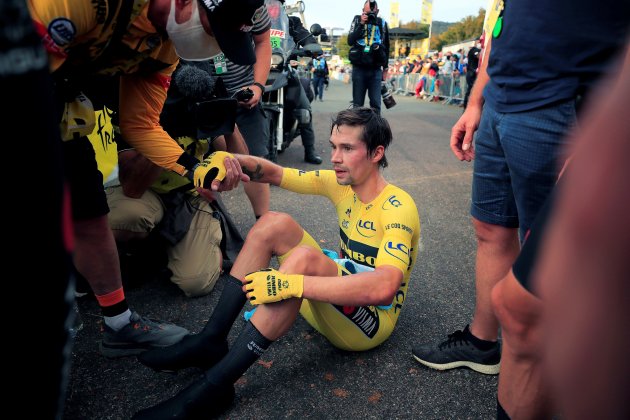 Primoz roglic assegut perd tour efe