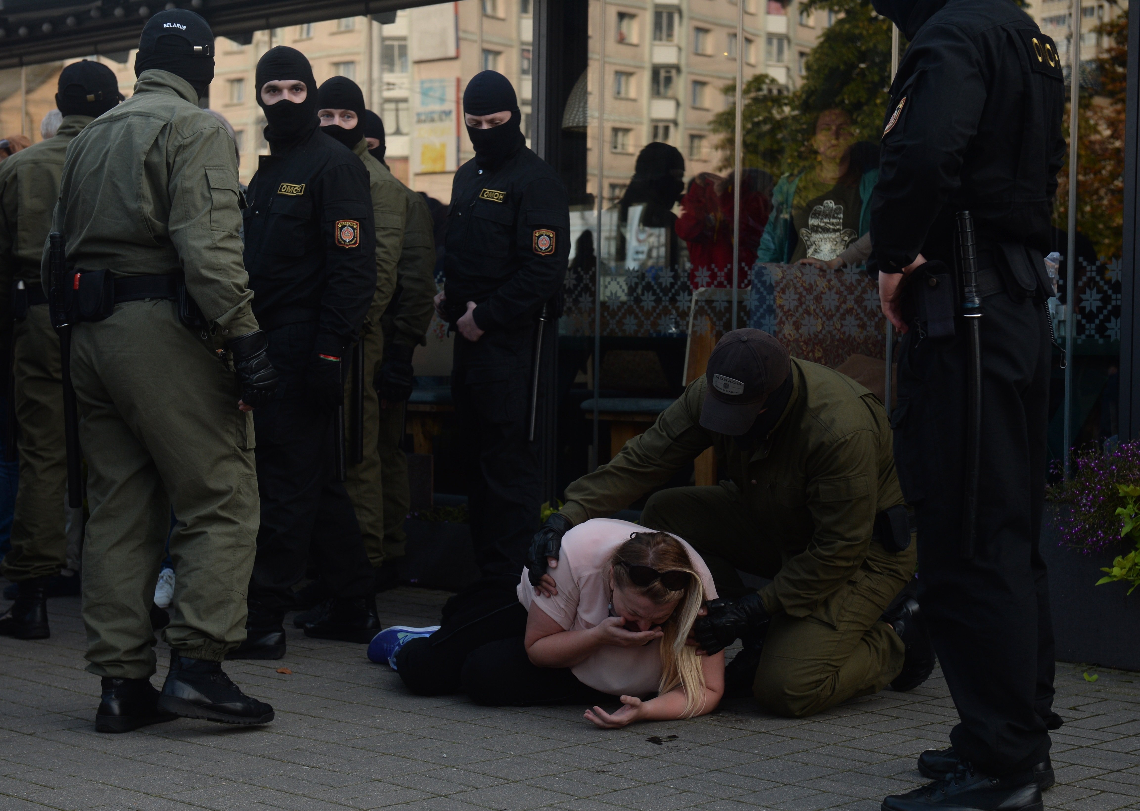 Más de 400 manifestantes detenidos en Bielorrusia, según Interior