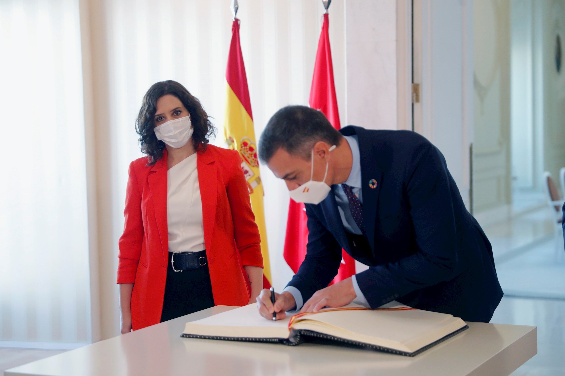 Acuerdo Sánchez-Ayuso: una mesa de diálogo semanal para contener el coronavirus