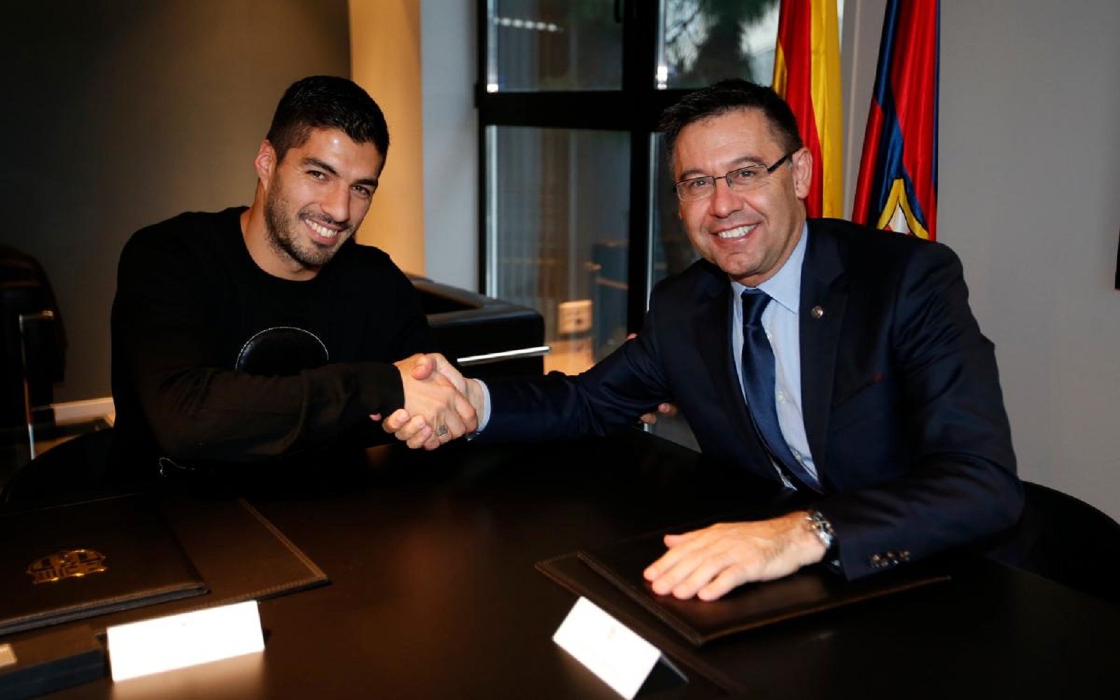 Bartomeu detiene la marcha de Luis Suárez del Barça con un nuevo veto