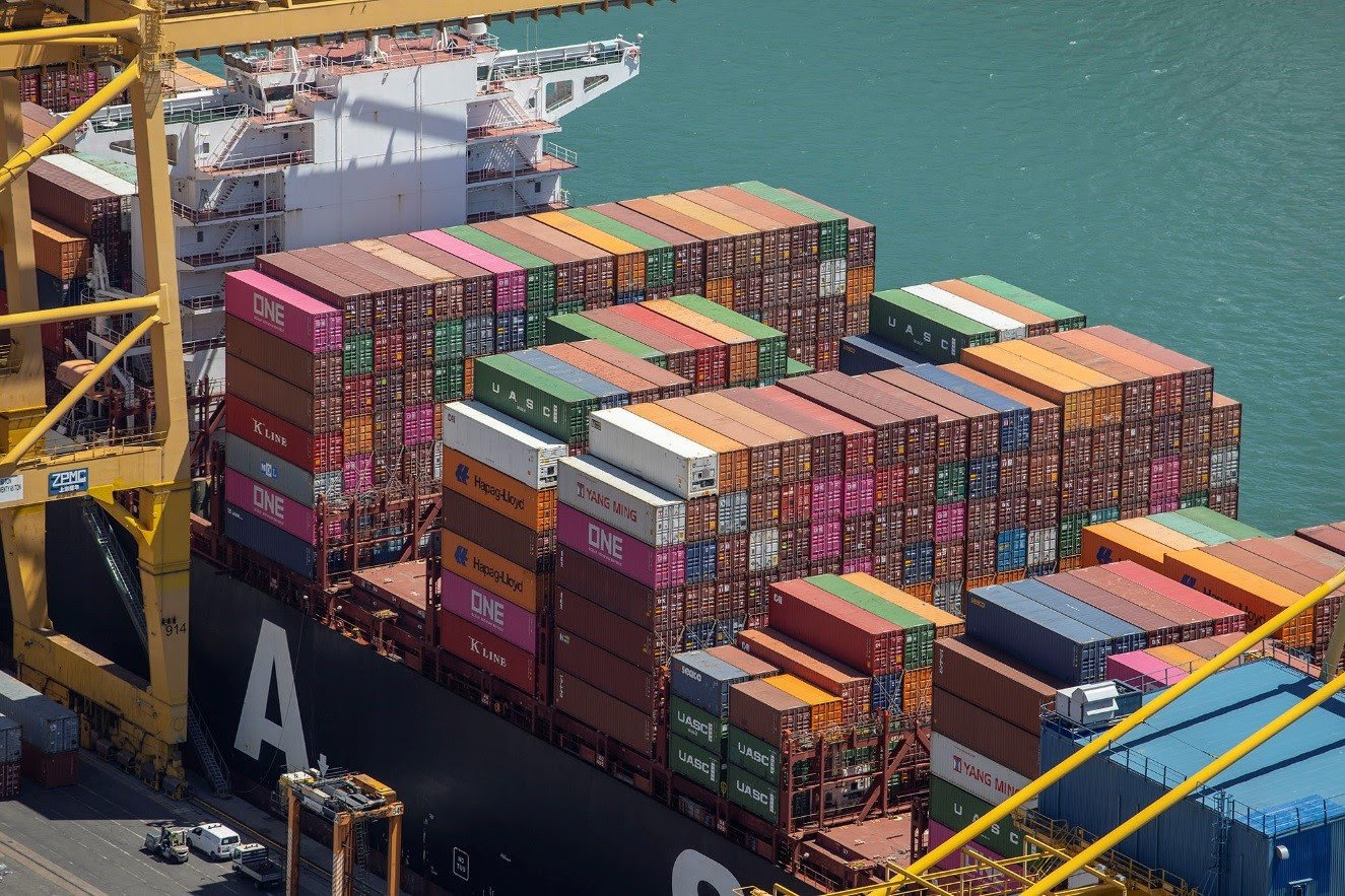 El tráfico de mercancías en el puerto de Barcelona cae un 18,6% hasta agosto