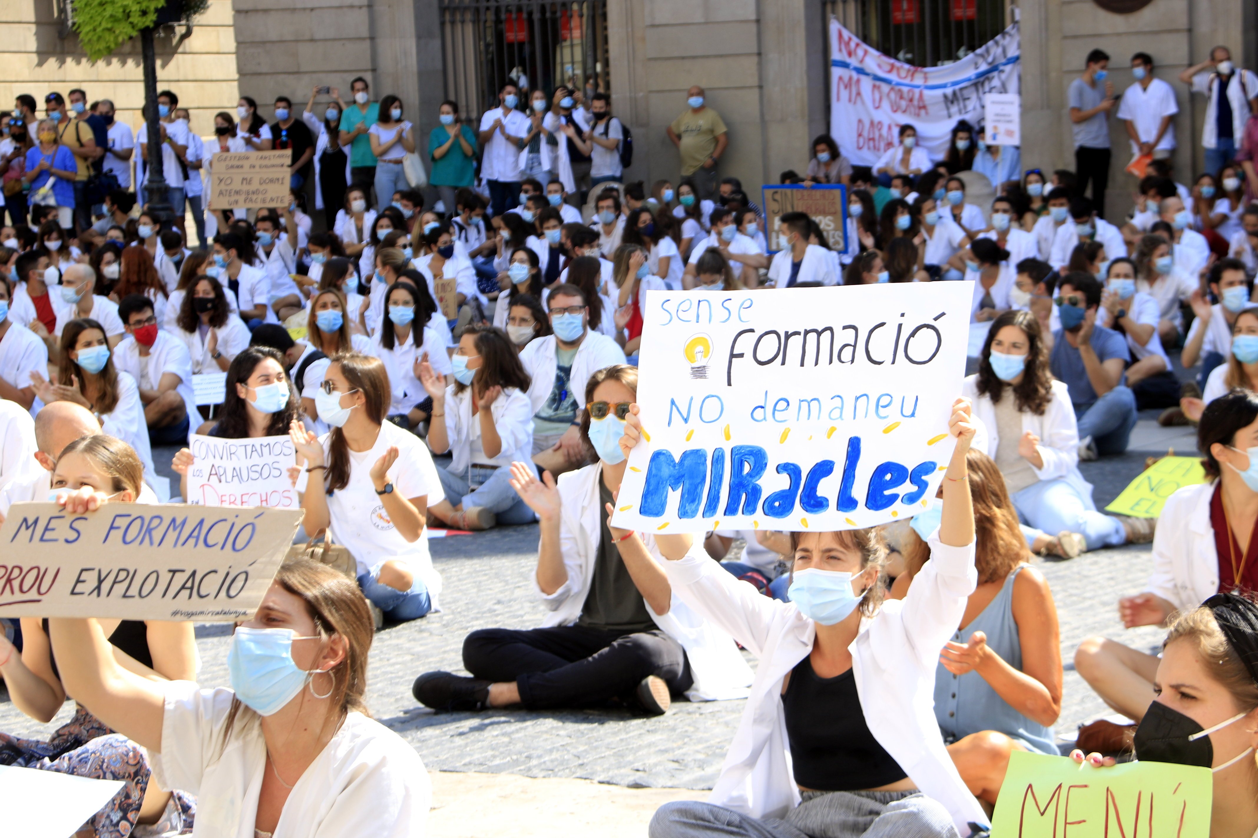 manifestació MIR metges coronavirus - ACN