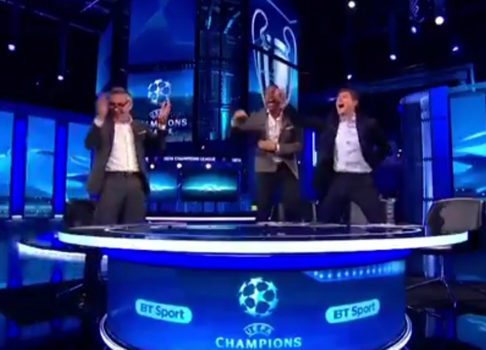 Un exmadridista enloquece celebrando la remontada del Barça