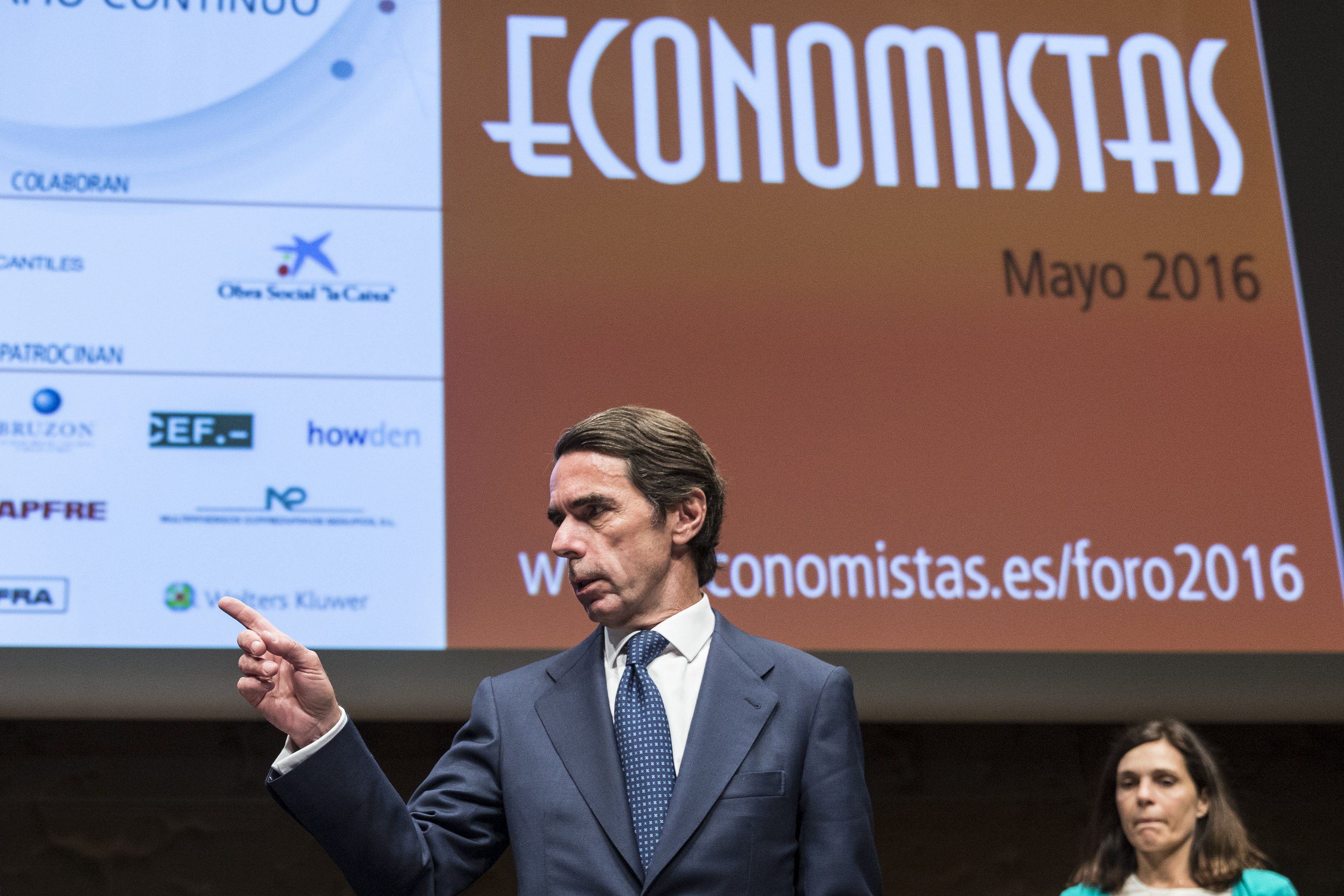 Ofensiva de Aznar contra Rajoy en plena precampaña