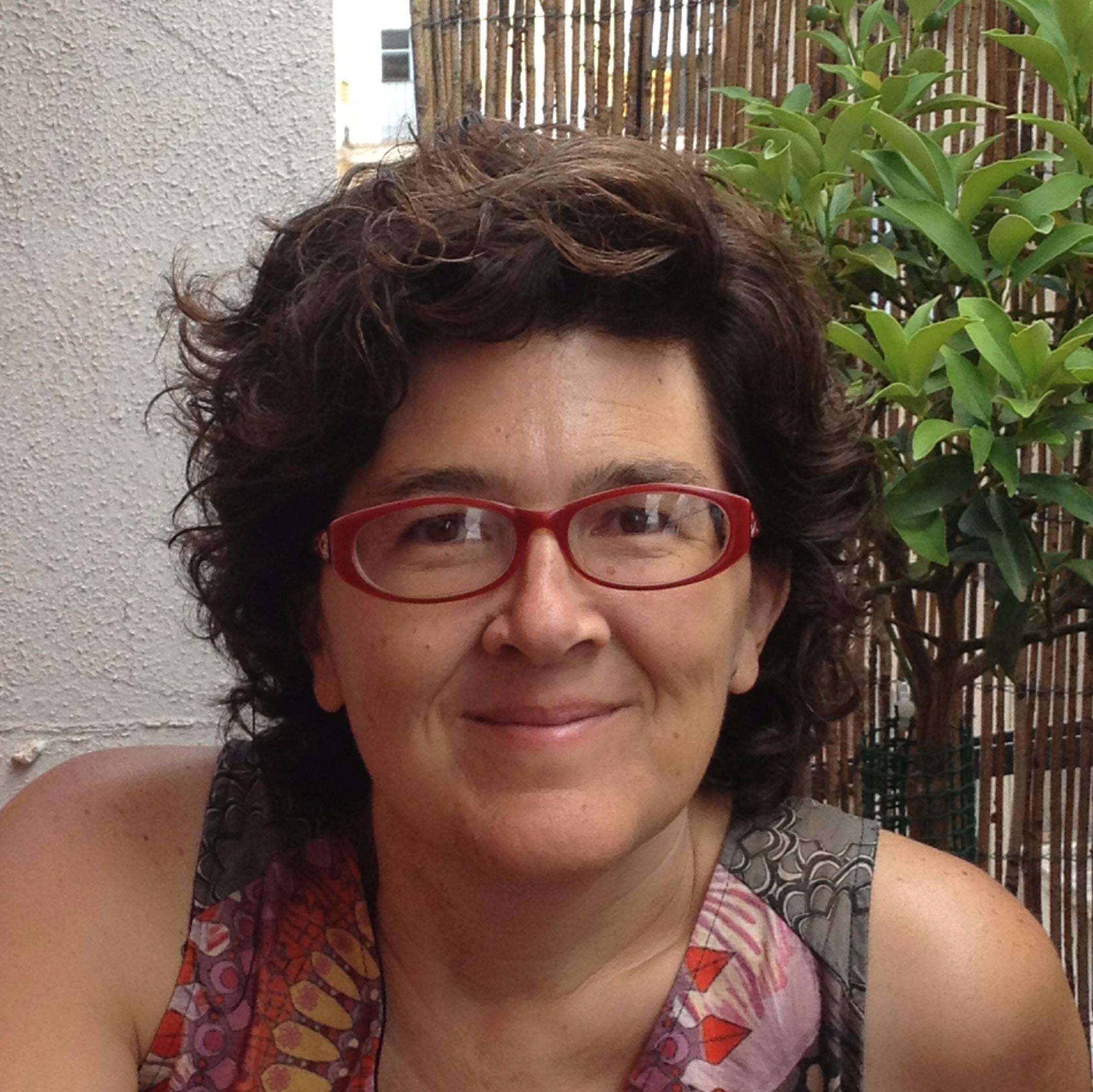 Liz Castro disputará la presidencia de la ANC