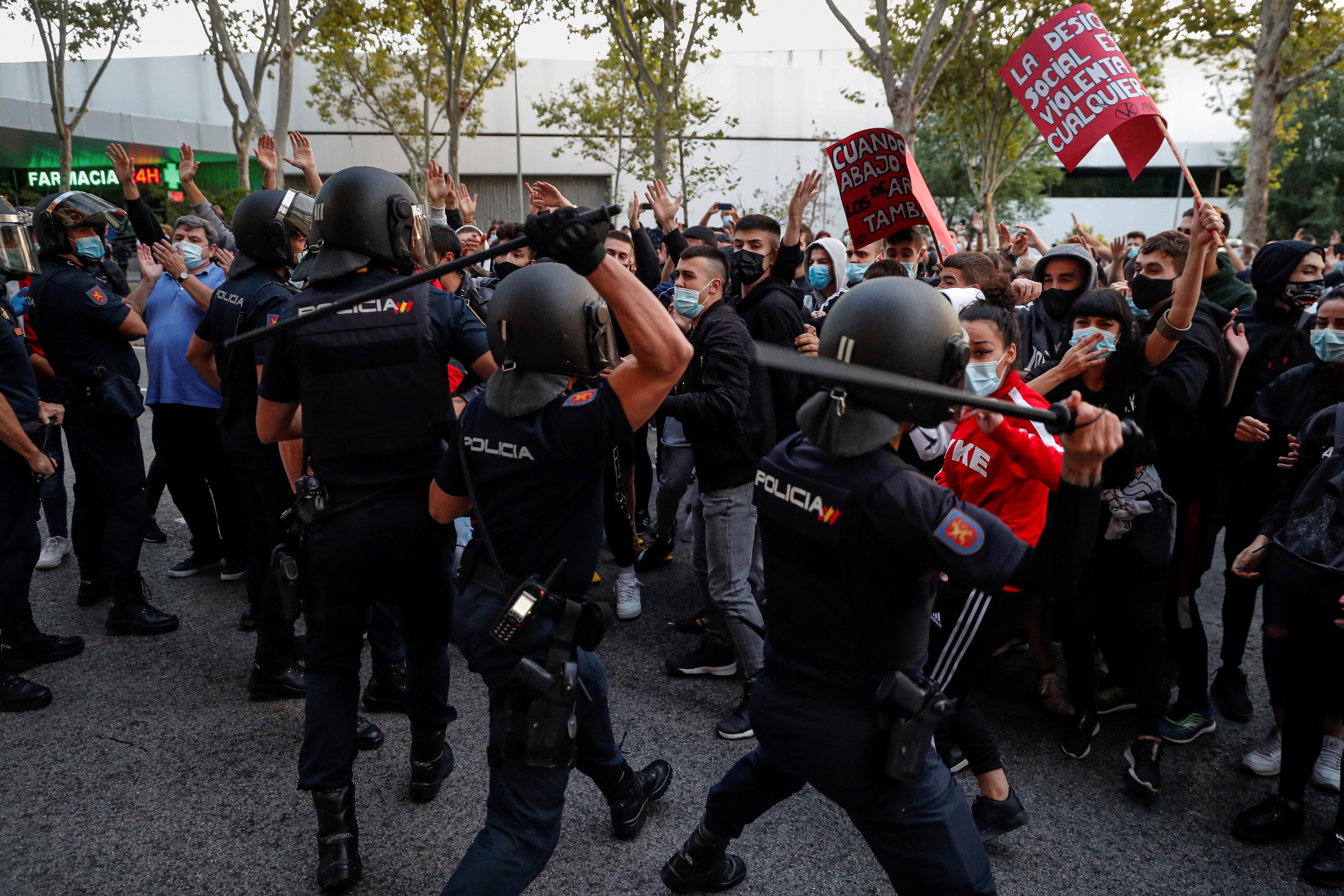 VÍDEOS: Càrregues de la policia espanyola a Madrid