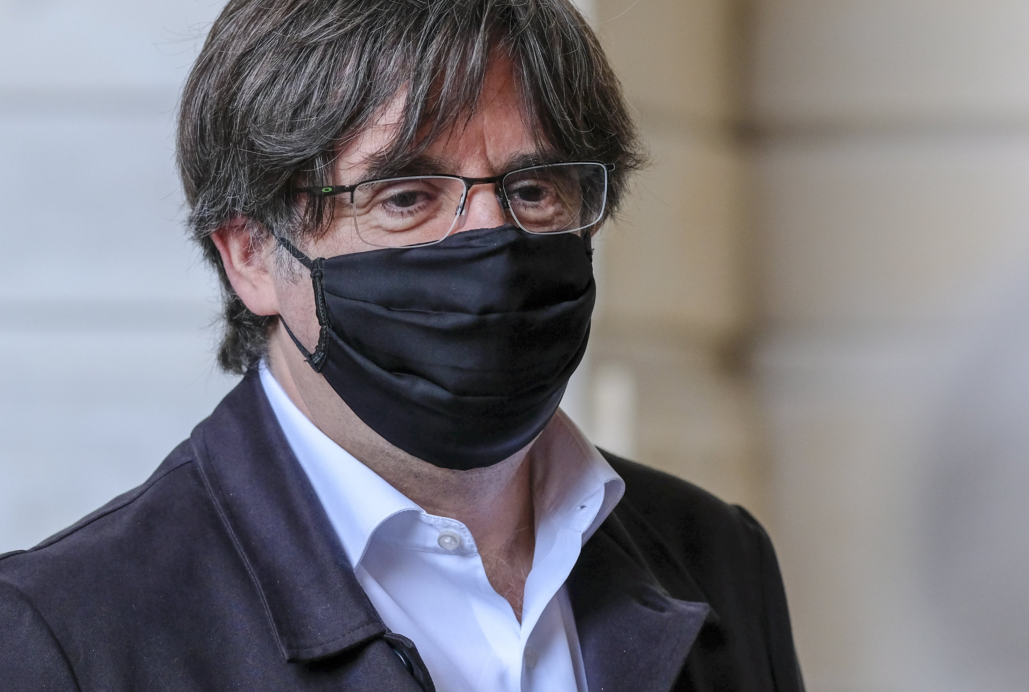 Puigdemont: "There is a coup in process, the Spanish king at its head, judges behind"