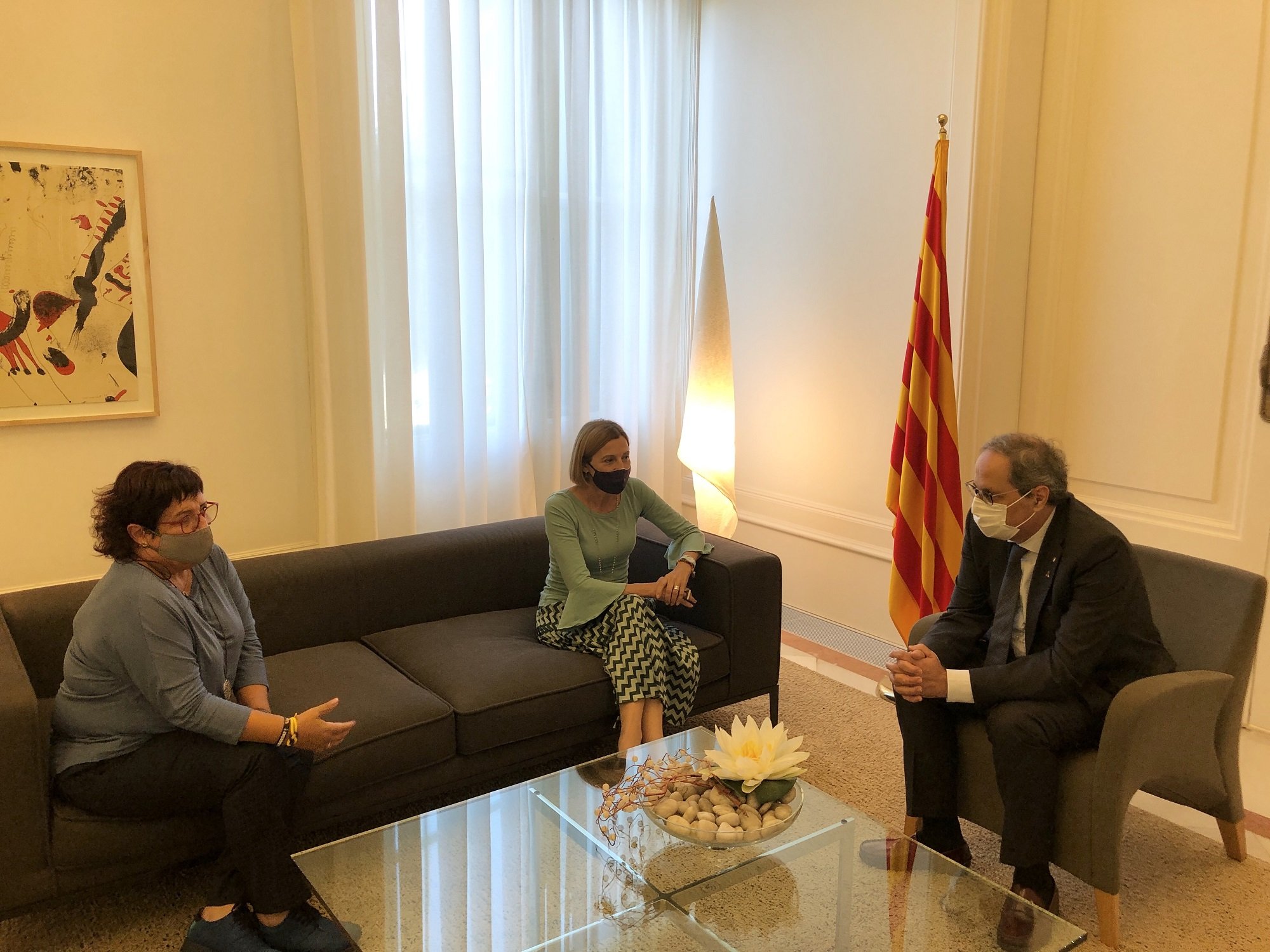 Torra es reuneix amb Forcadell i Bassa l'endemà de ser inhabilitat