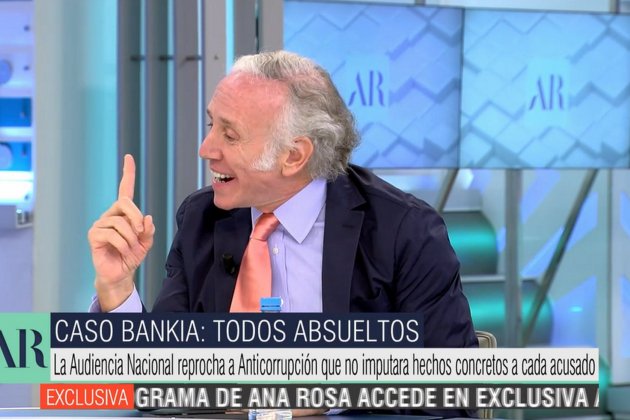 Eduardo Inda dedito T5