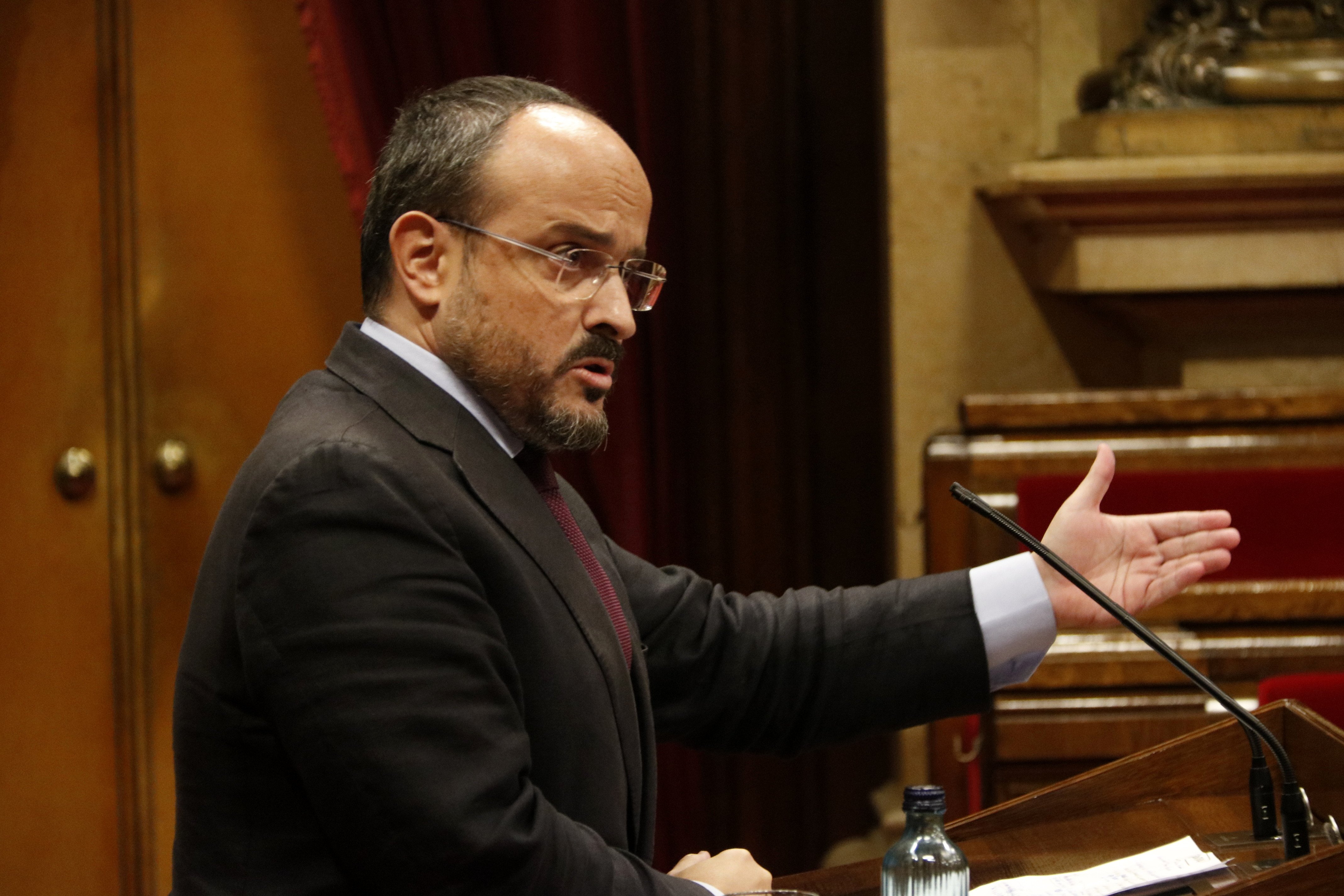 Alejandro Fernández (PP) descarta una coalició amb el PSC