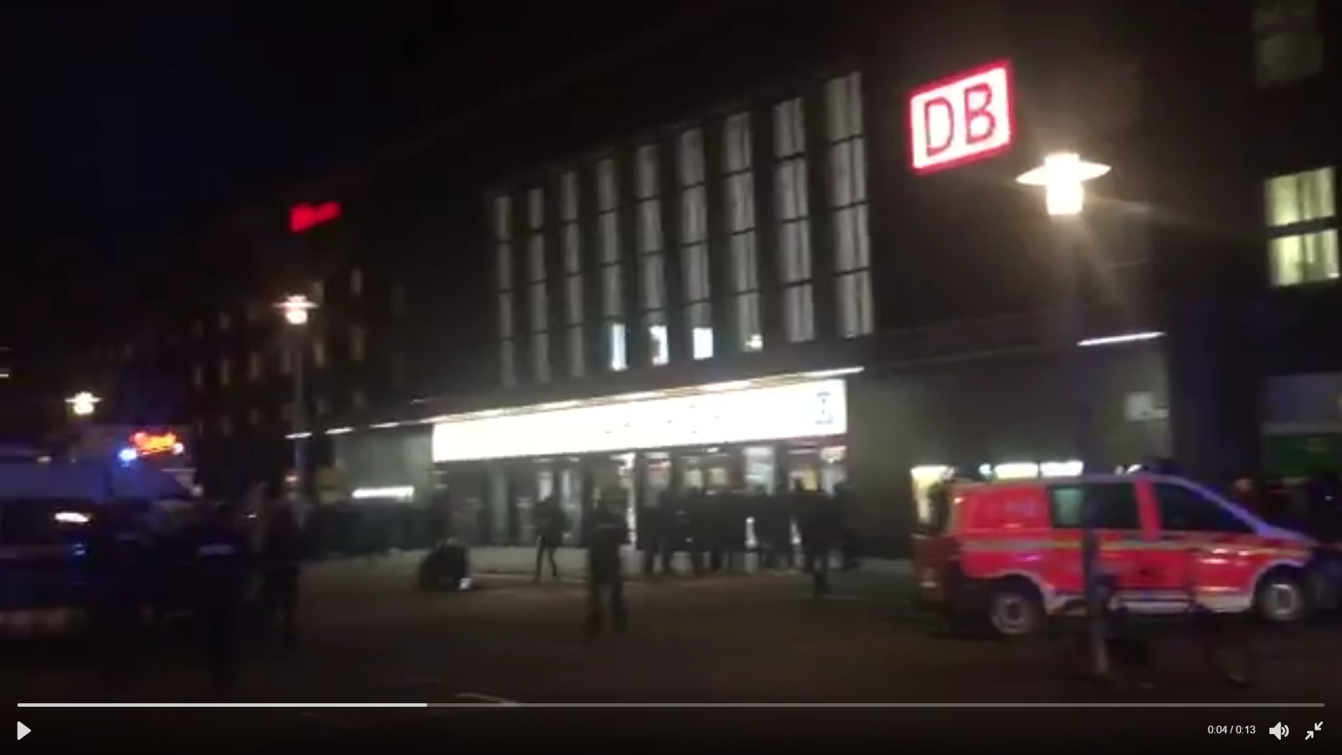 Set ferits en un atac amb destral a Düsseldorf