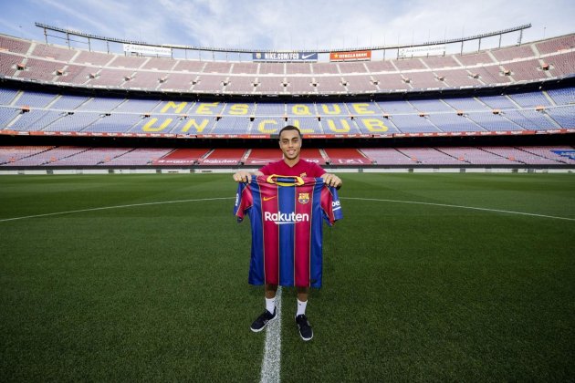 Dest Barca FC Barcelona Dest Barca FC Barcelona