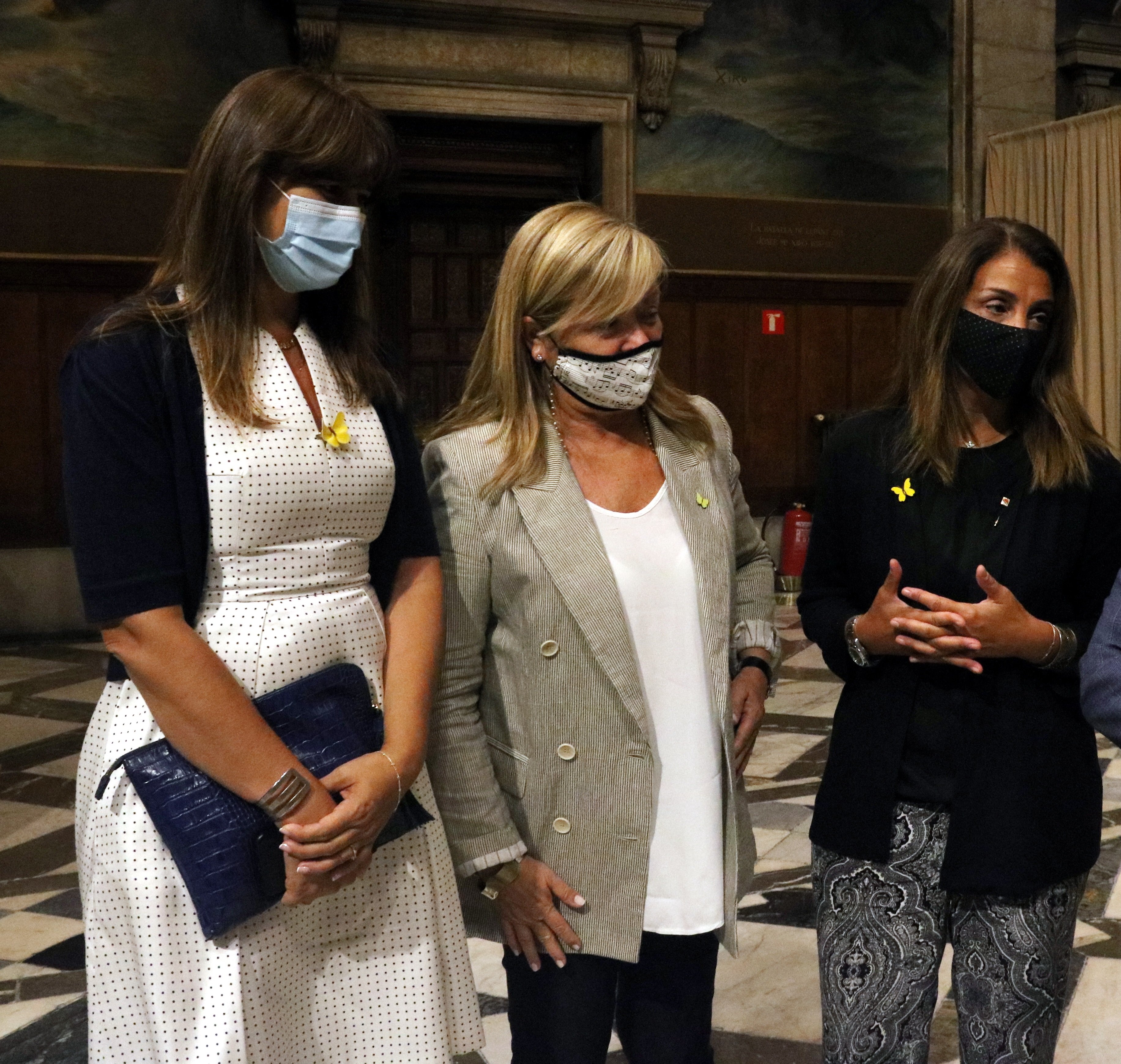 Malestar de JxCat per l'anunci de Torrent sobre la data de les eleccions