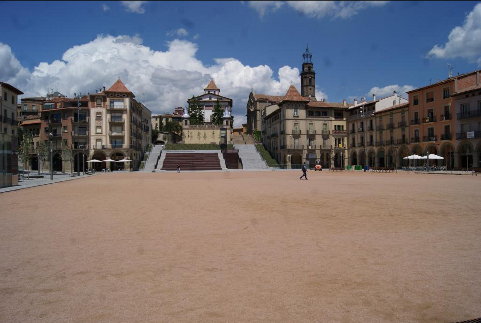 El alcalde de Manlleu, expulsado ebrio de un restaurante