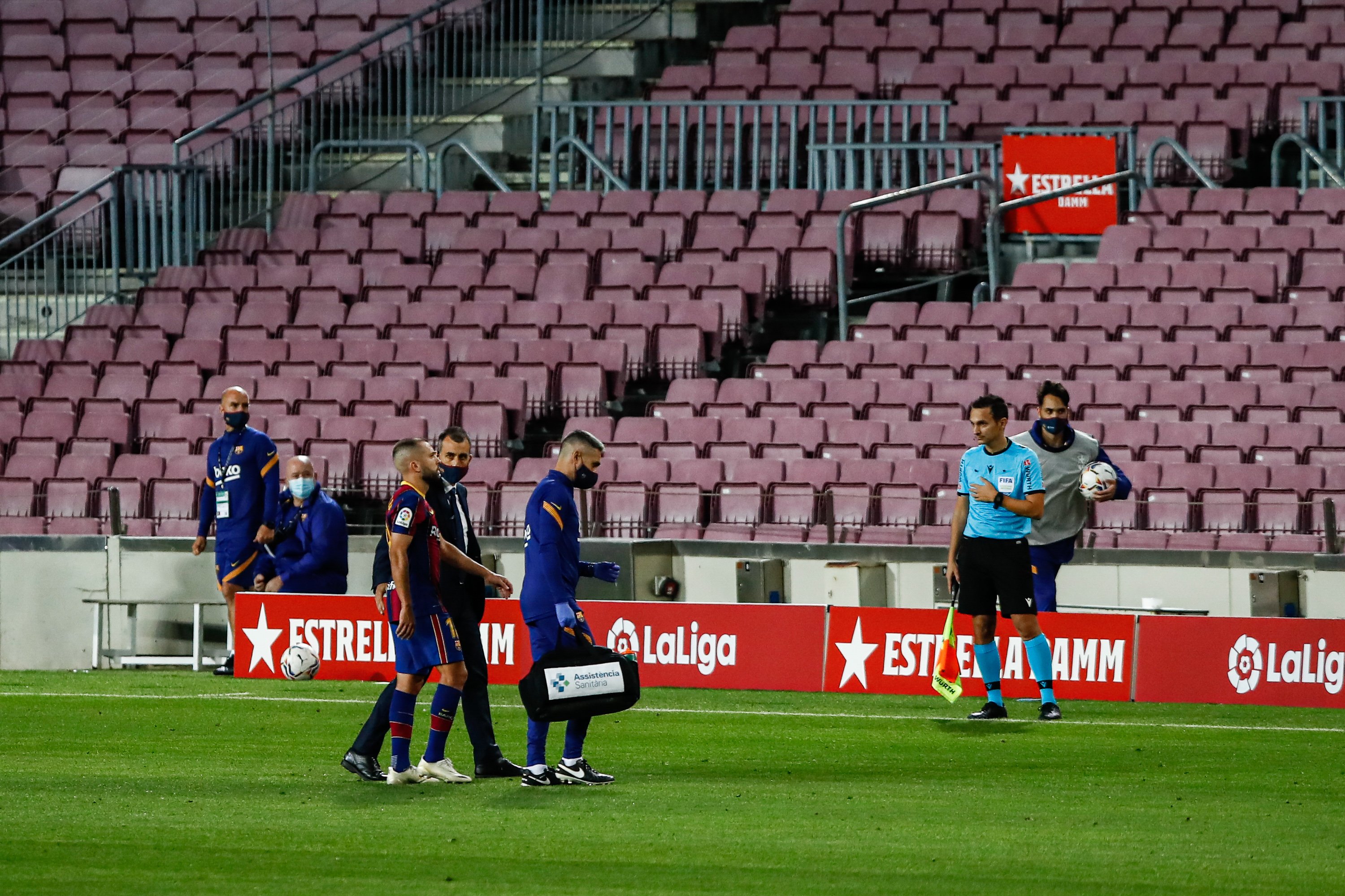 El Barça pierde a Jordi Alba después de lesionarse contra el Sevilla