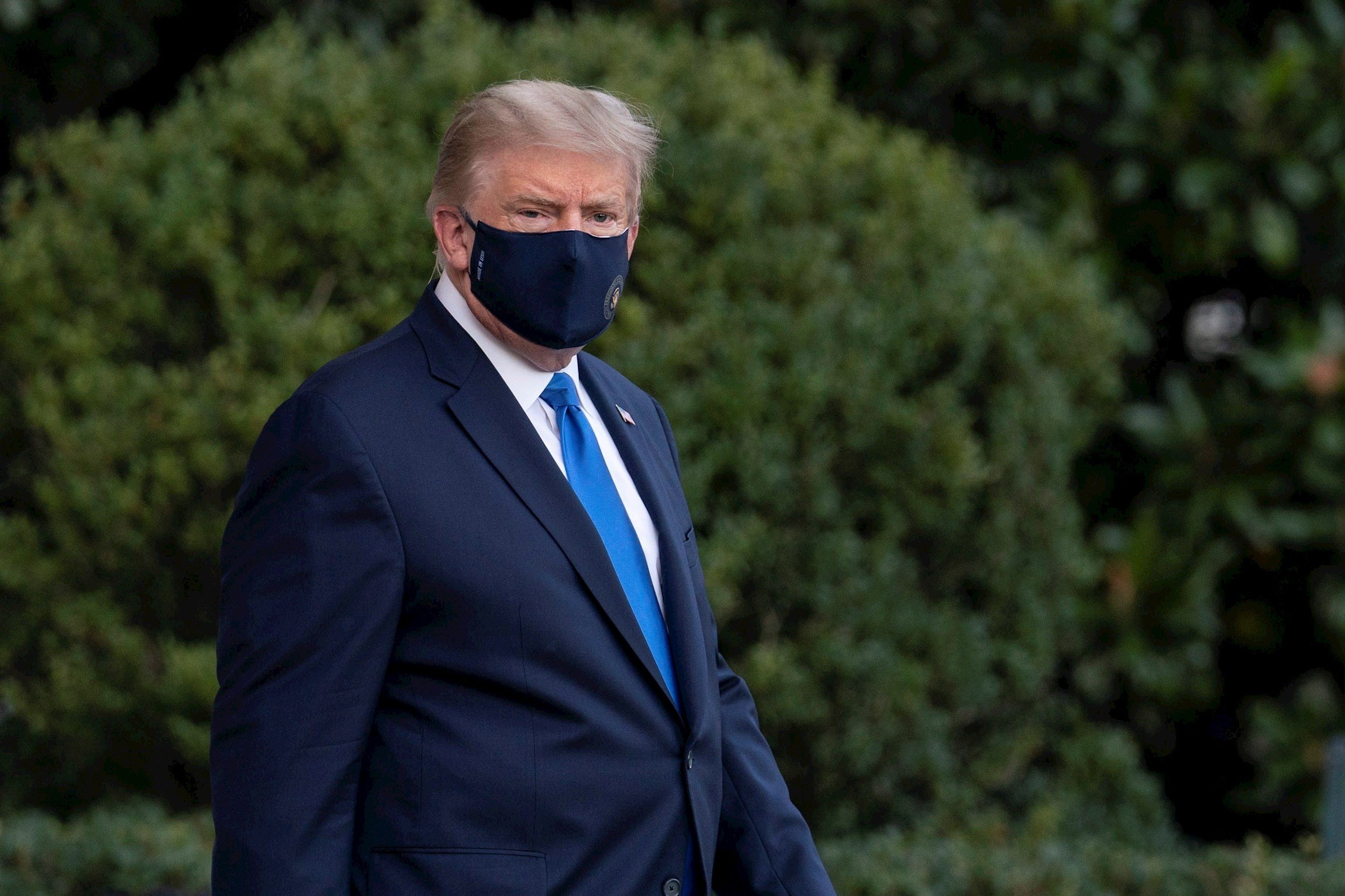 Trump sortirà de l'hospital: "No deixeu que el virus domini la vostra vida"