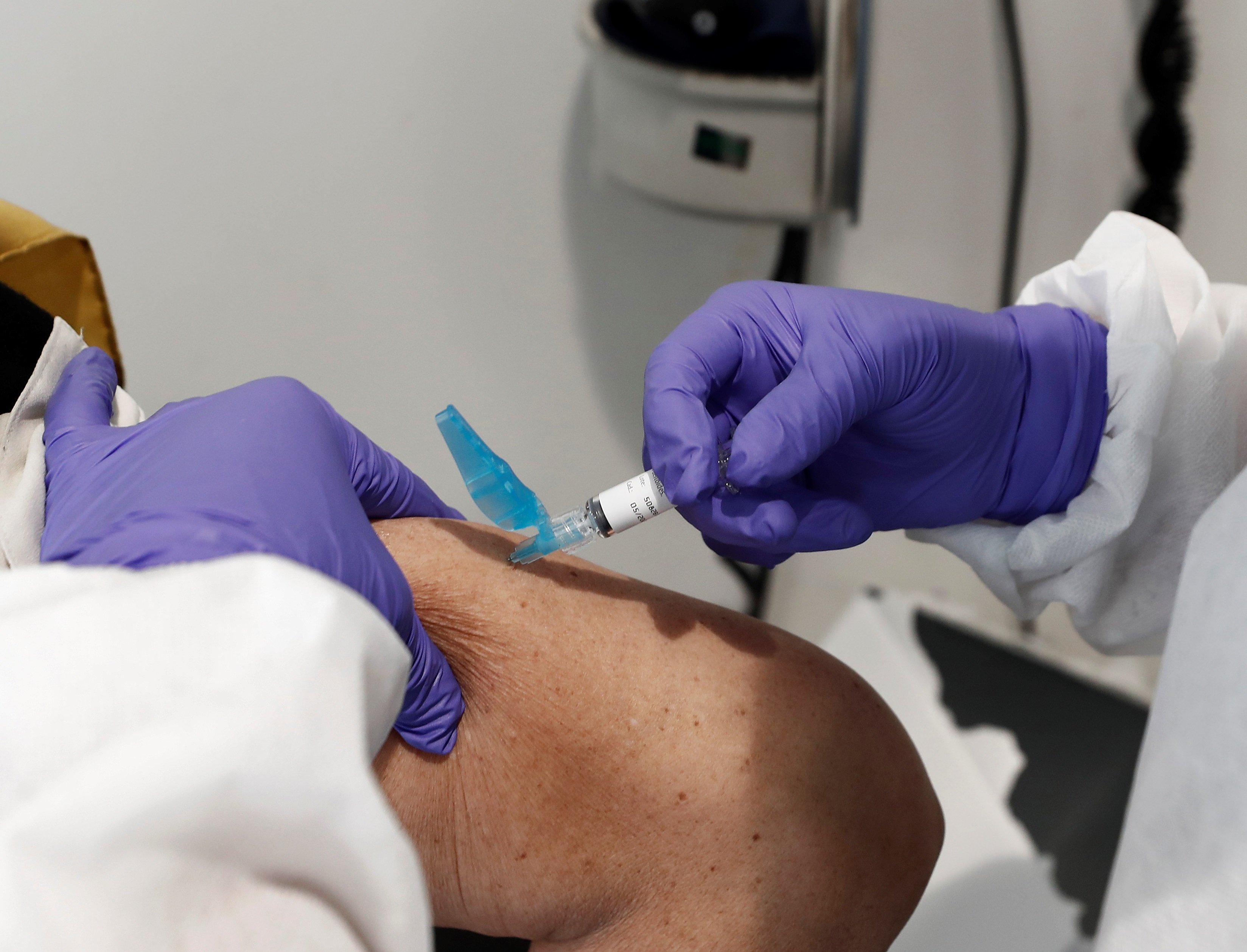​Los EE.UU. quieren dos meses de datos antes de considerar segura una vacuna