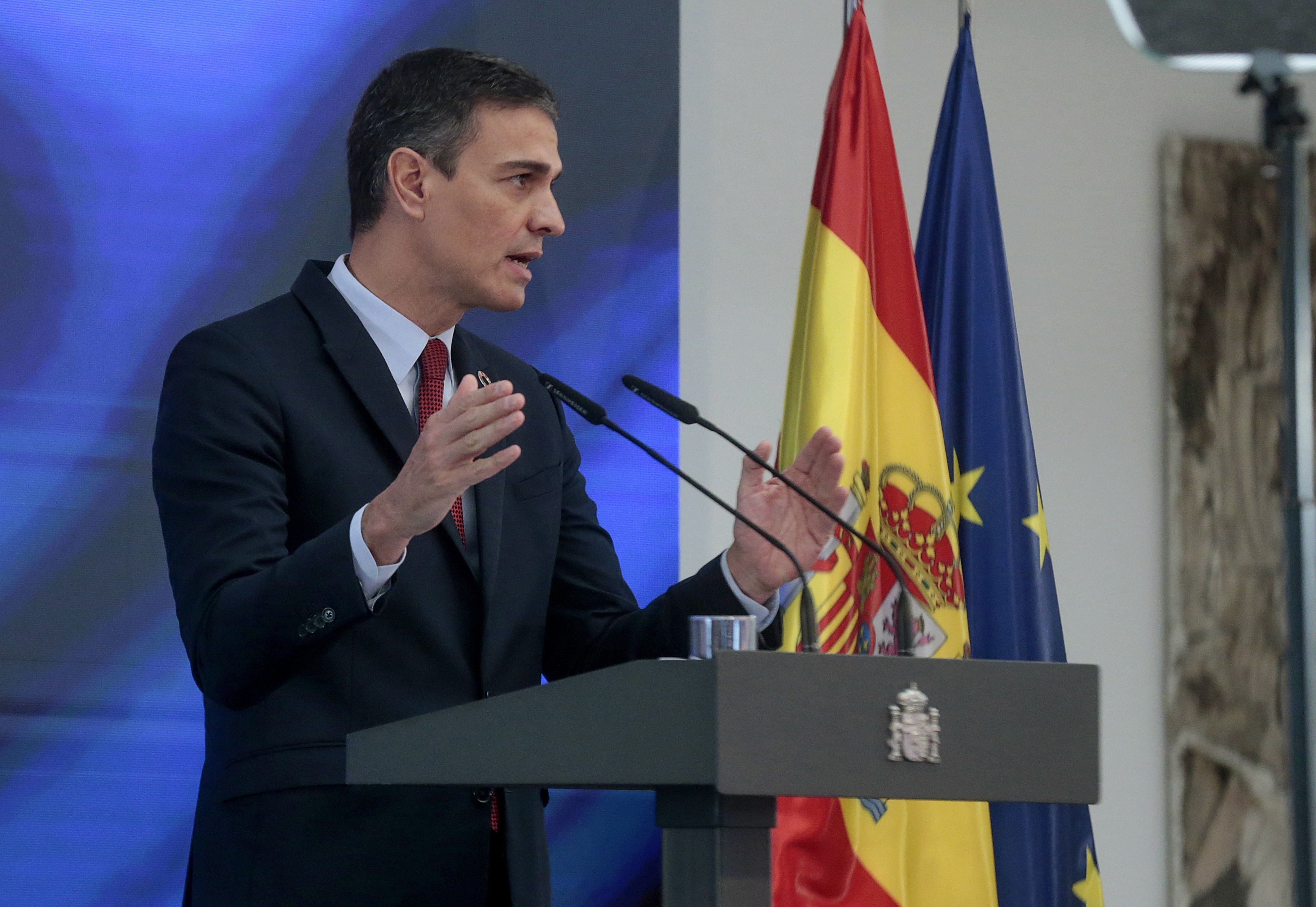 Sánchez convoca Consejo de Ministros para decretar el estado de alarma en Madrid