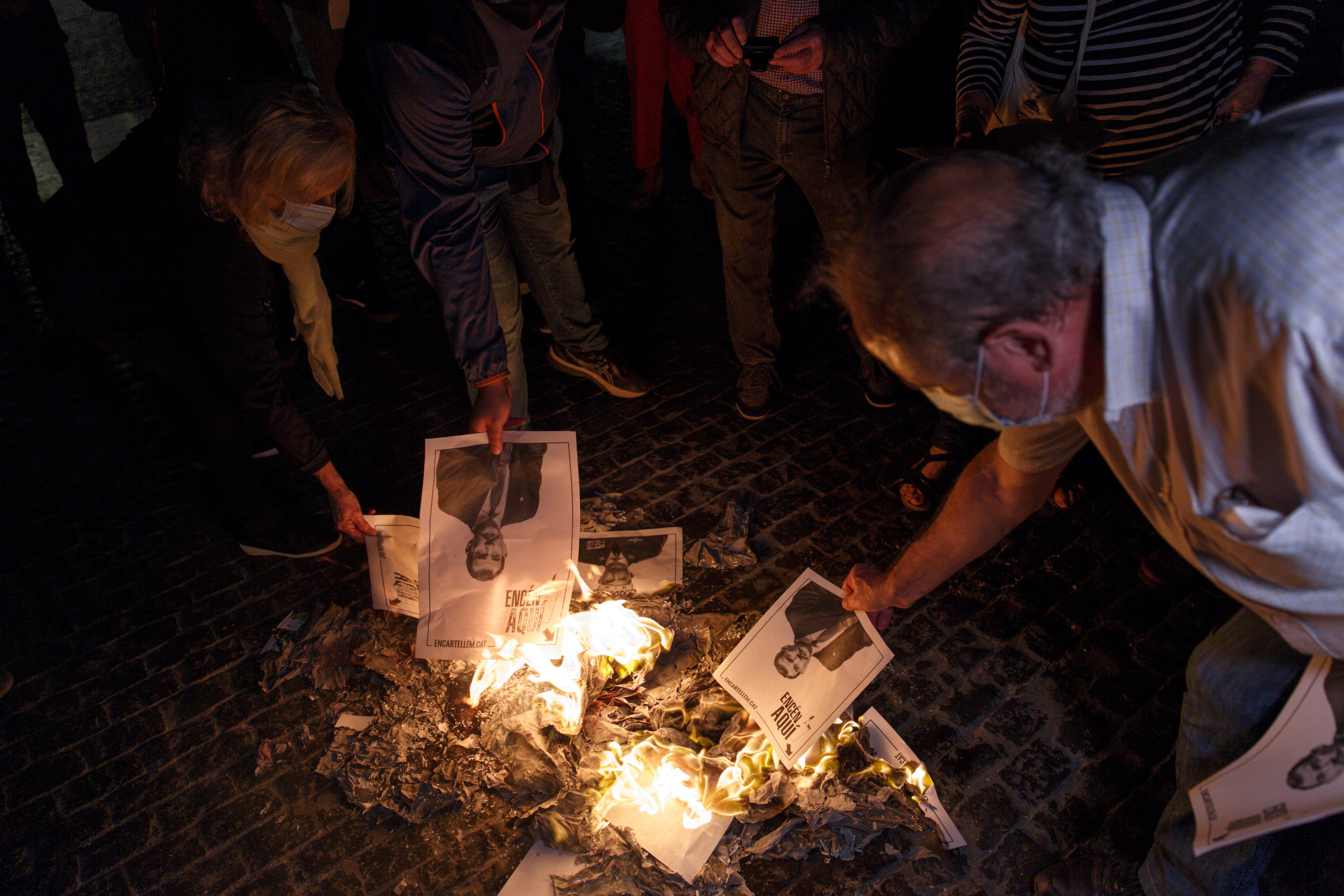 Quema fotos Rey Santo Jaume - Sergi Alcàzar