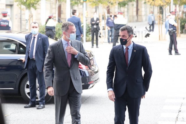 Rei i Pedro Sánchez estació de França   Sergi Alcàzar