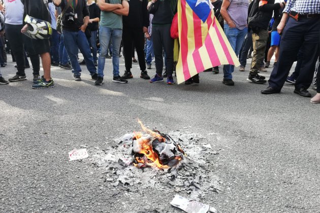Crema fotos Rei visita Barcelona 9 octubre   Marc González