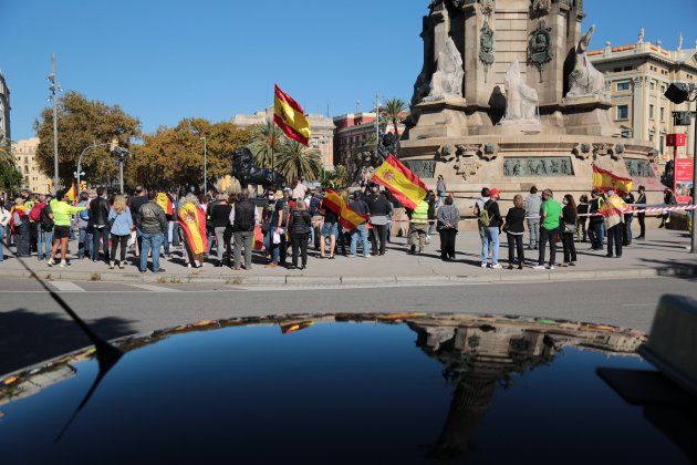 estatua colom 12 octubre sergi alcàzar