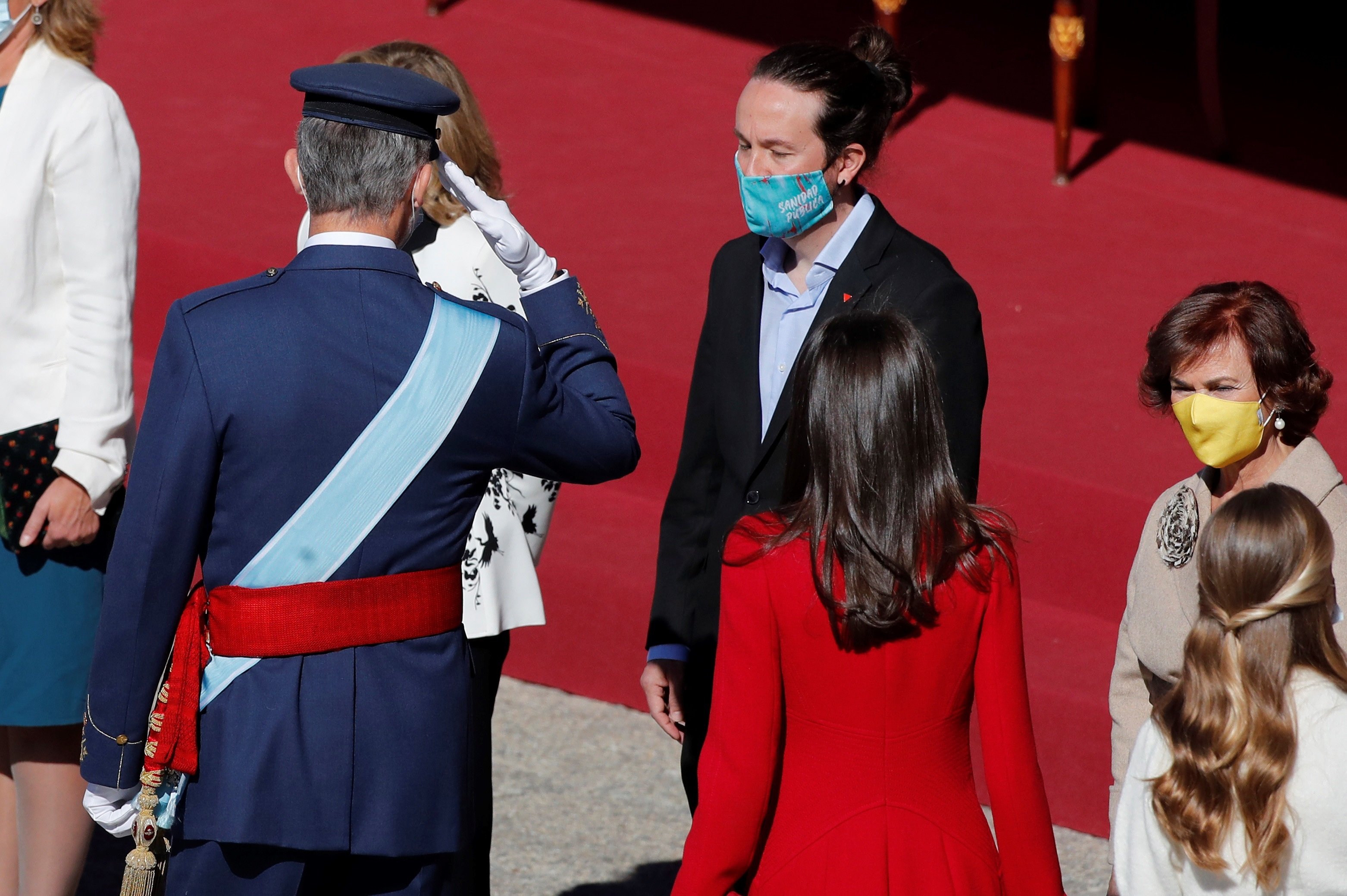 Iglesias impugna la monarquía después de la vacunación de las infantas