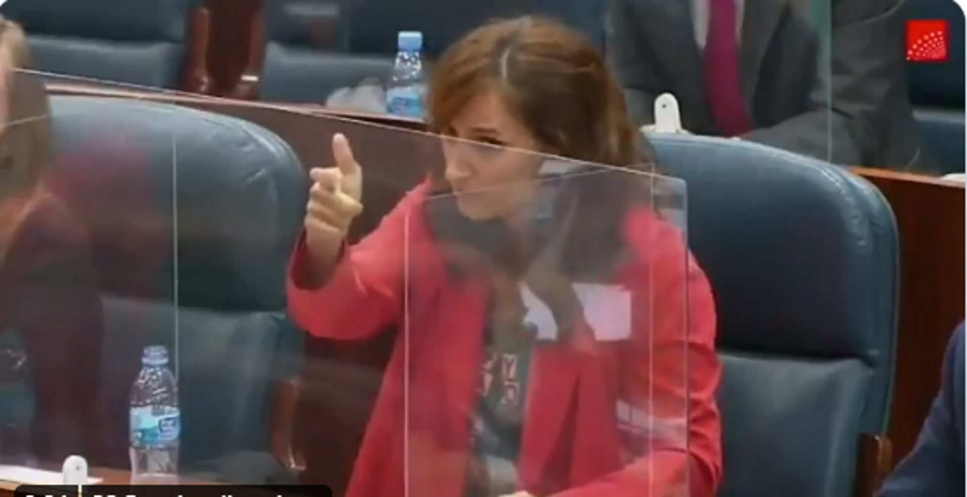 Clima cada vez más degradado y pistolas simuladas en la Asamblea de Madrid