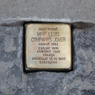 El Stolperstein de Lluís Companys, en la plaza Sant Jaume