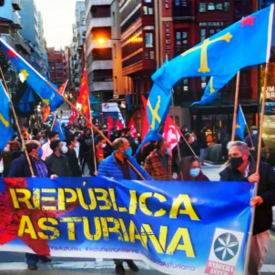 Manifestació per la República asturiana davant Felip VI