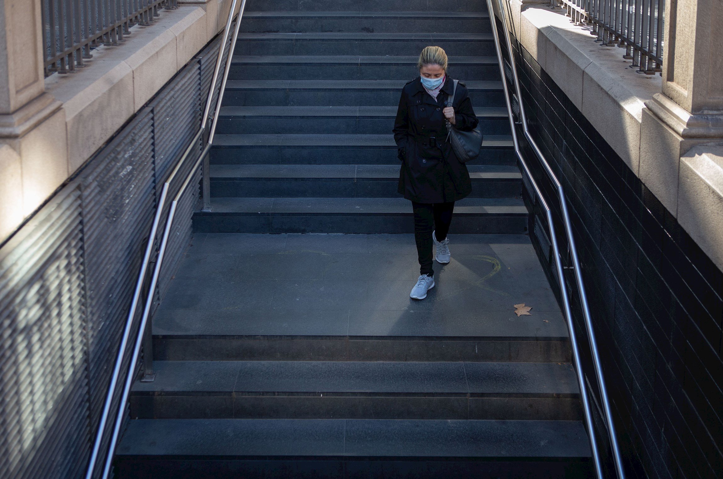 El investigador Salvador Macip no descarta un confinamiento temporal