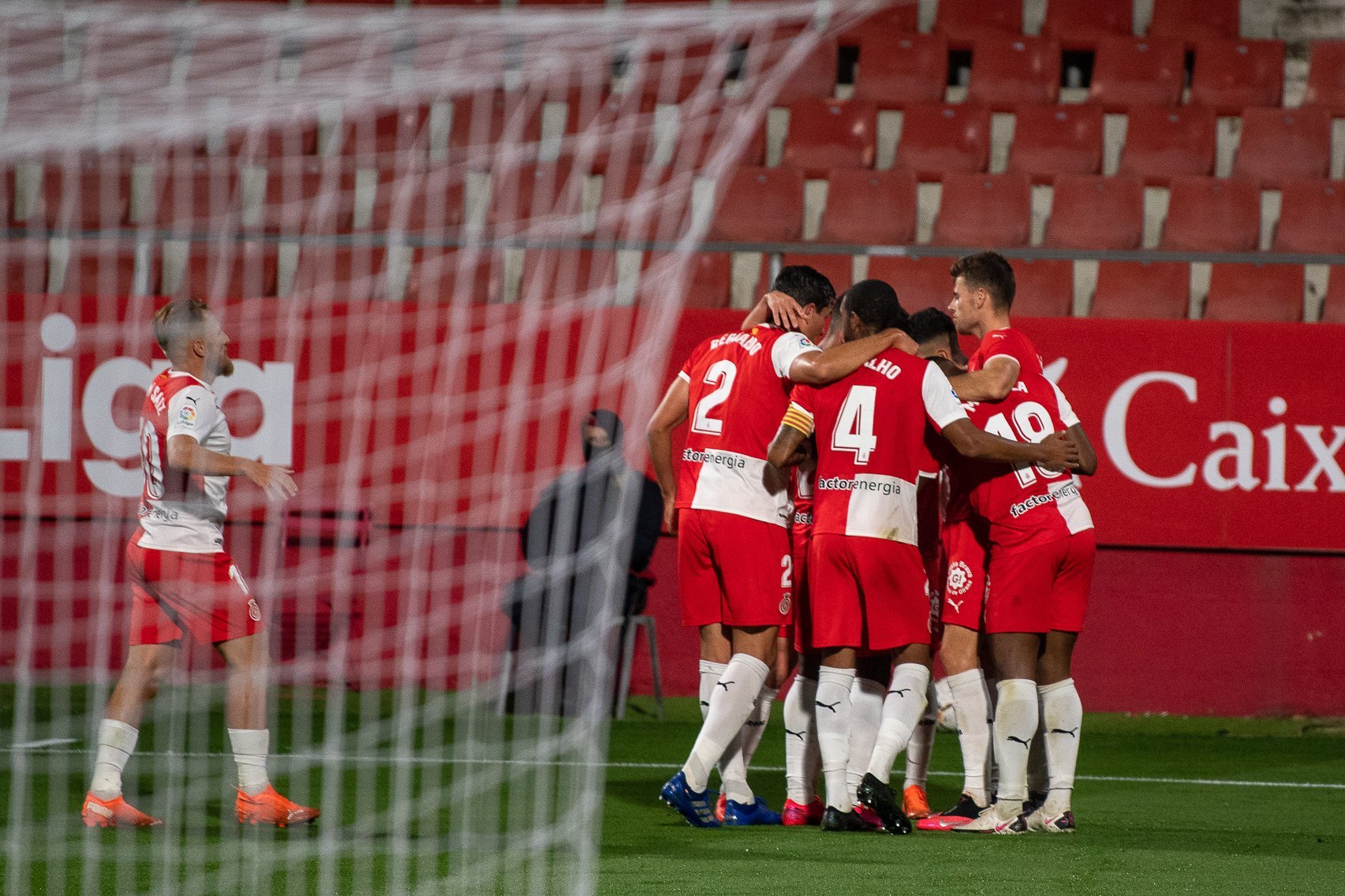 Una alegría y dos decepciones: líder y colista catalanes en Segunda División