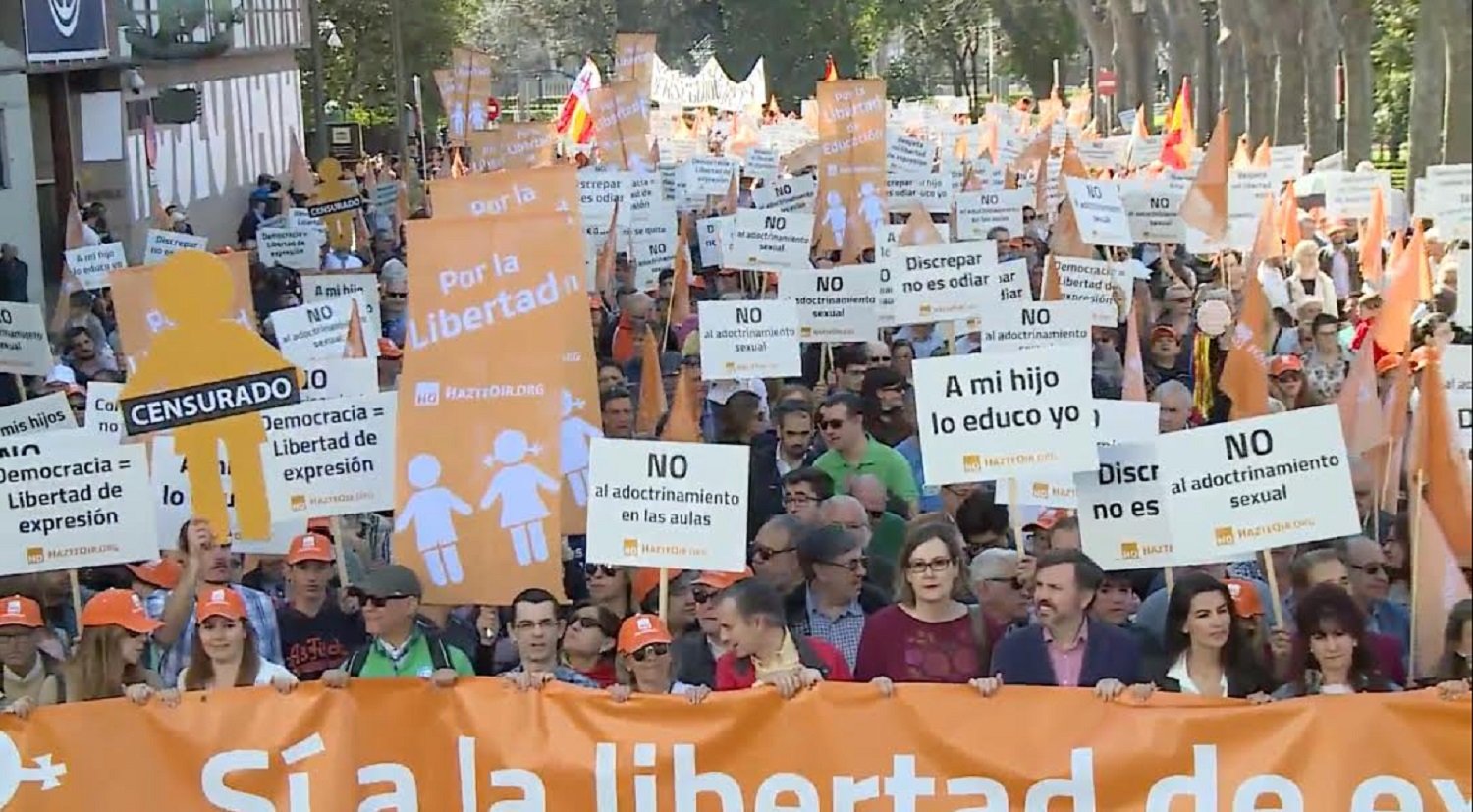 'Hazte Oír' se manifiesta en Madrid para pedir libertad de expresión y educación