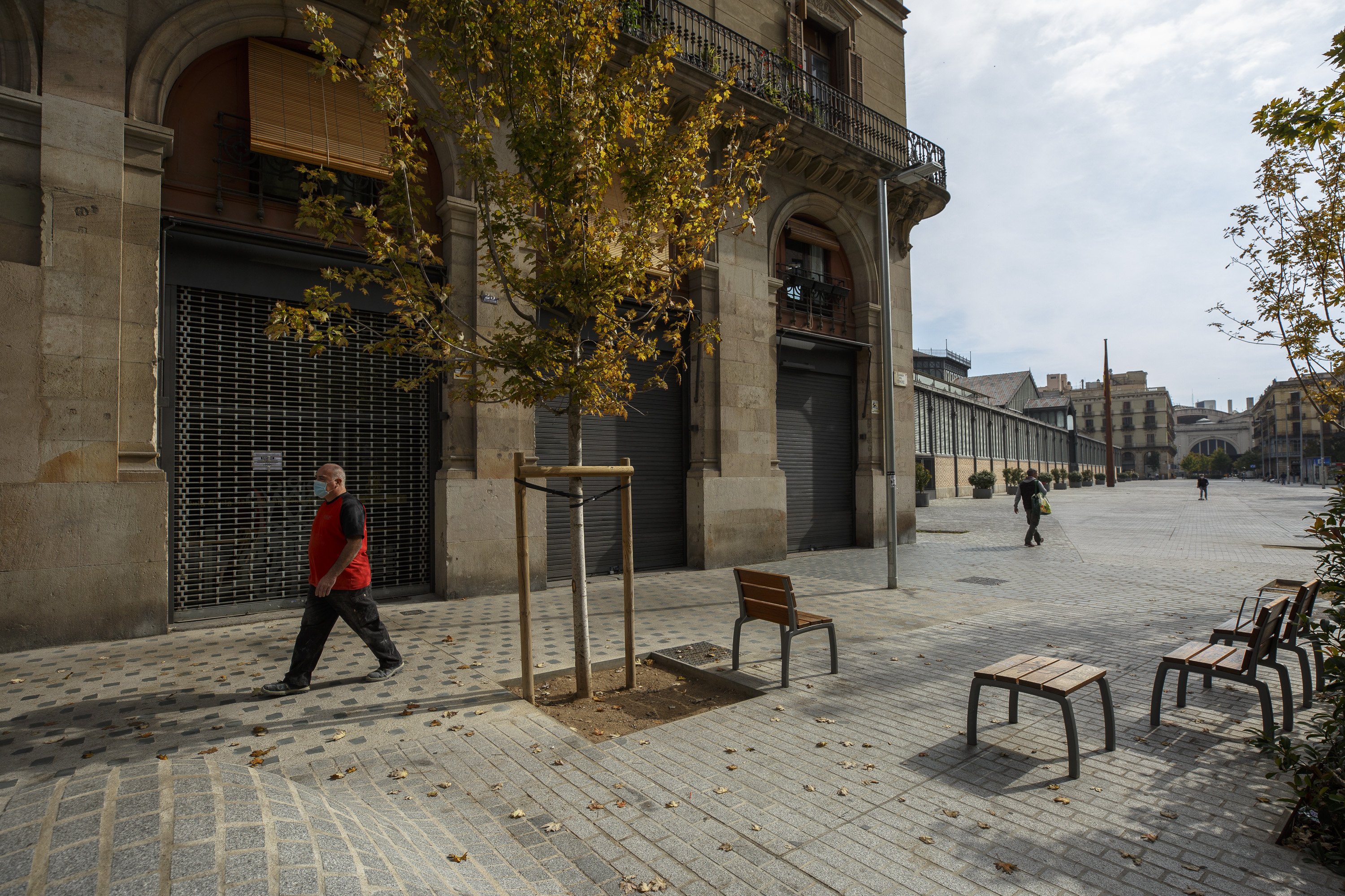 Las ventas del sector servicios caen un 15,9% en agosto