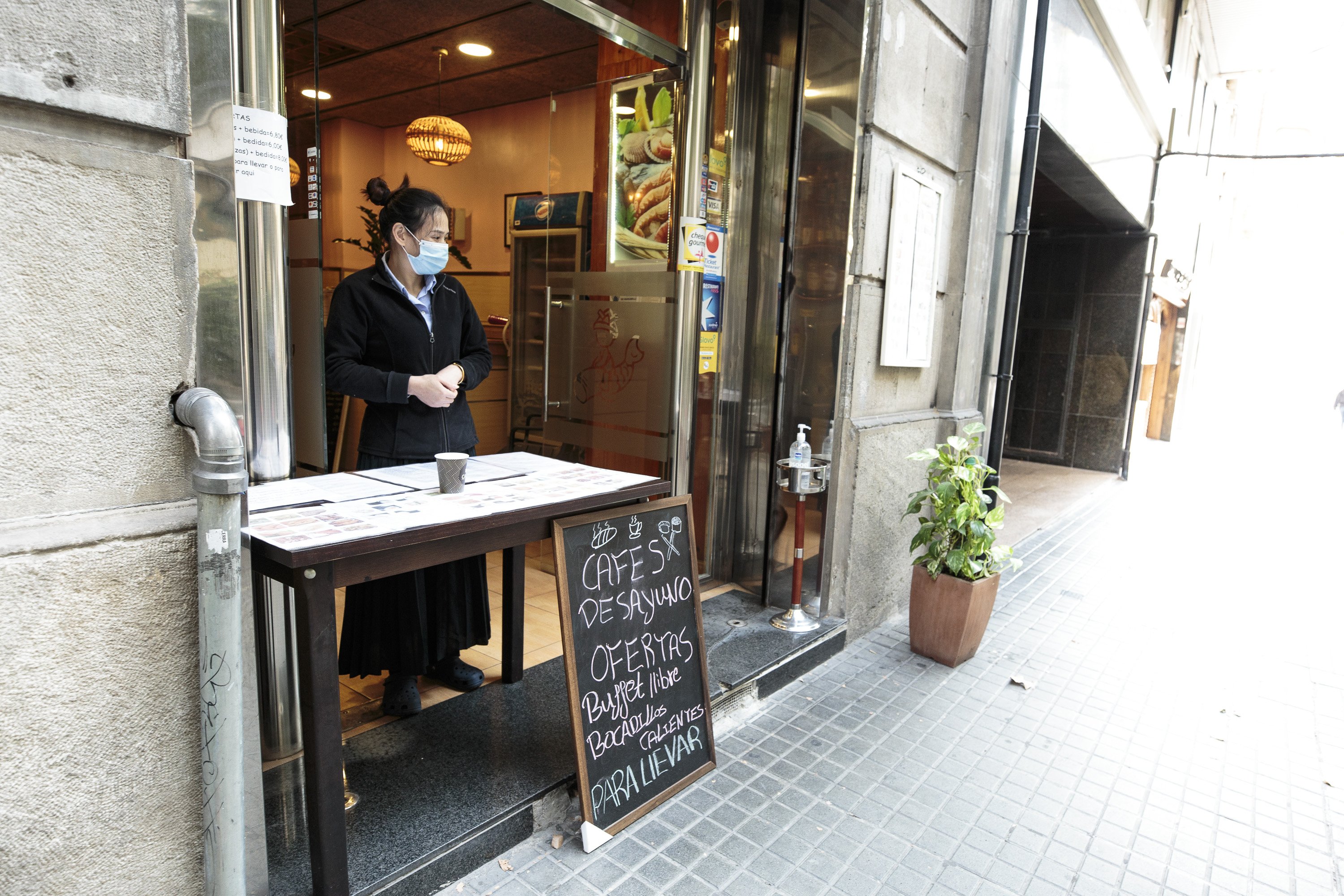 El TSJC rebutja suspendre cautelarment el tancament de bars i restaurants