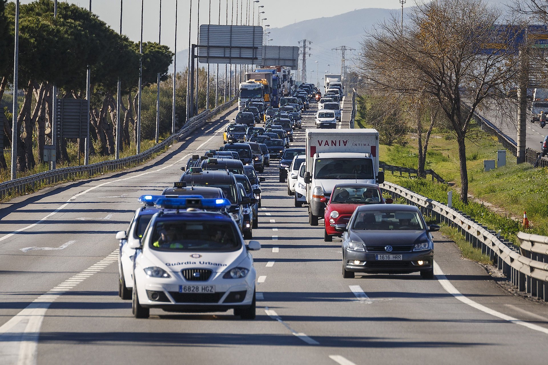 Paro del servicio del taxi durante 12 horas este jueves