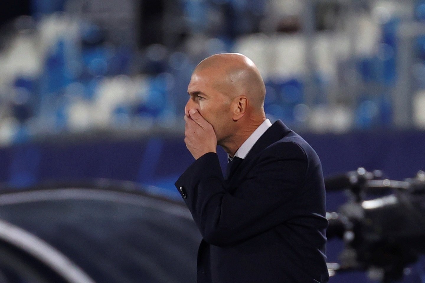 Comunica al Real Madrid que se va con Zidane al PSG y que el acuerdo es total