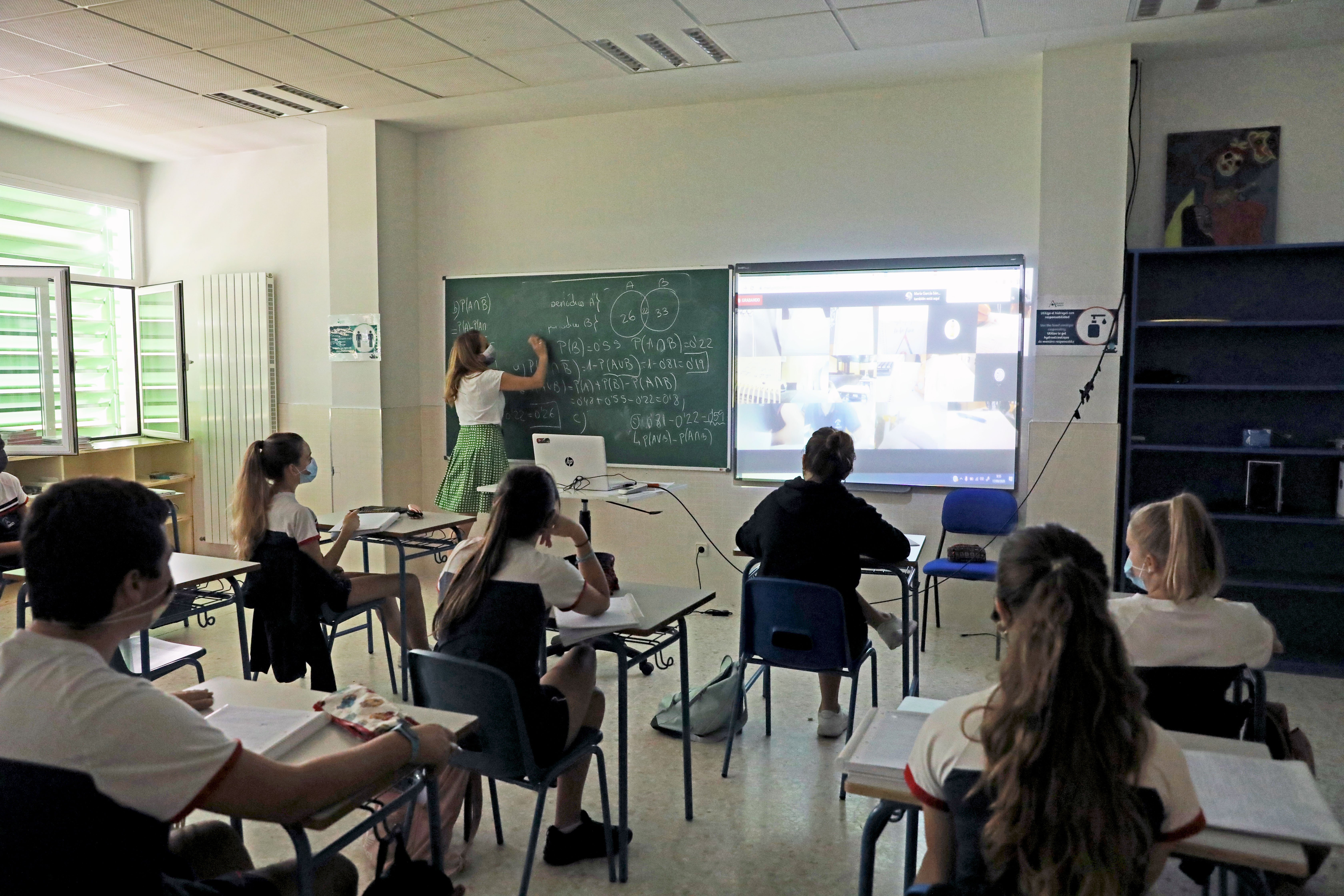 Covid-19 | ¿Cómo ventilar las aulas?