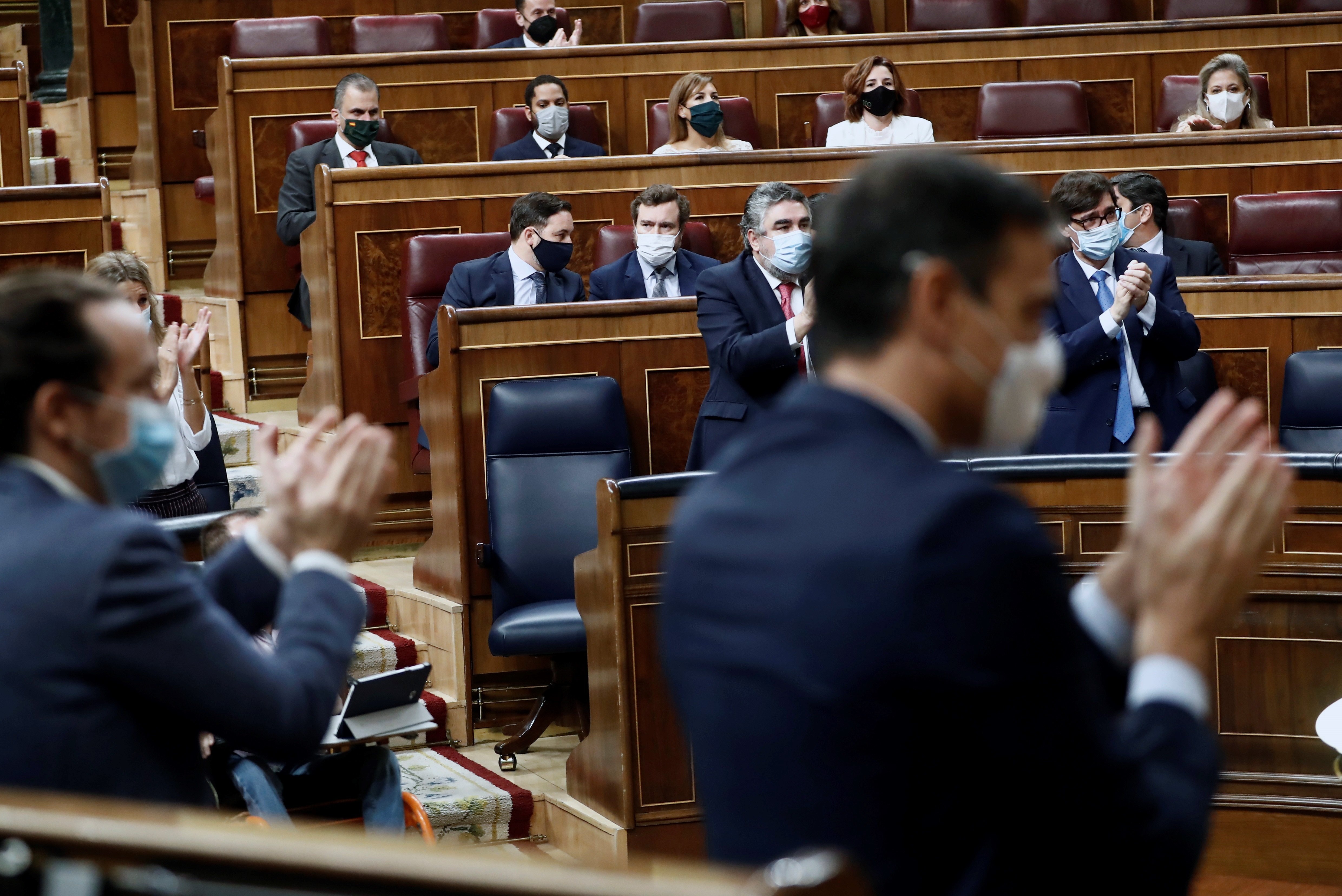 L'emotiu retorn d'Aina Vidal al Congrés després del càncer