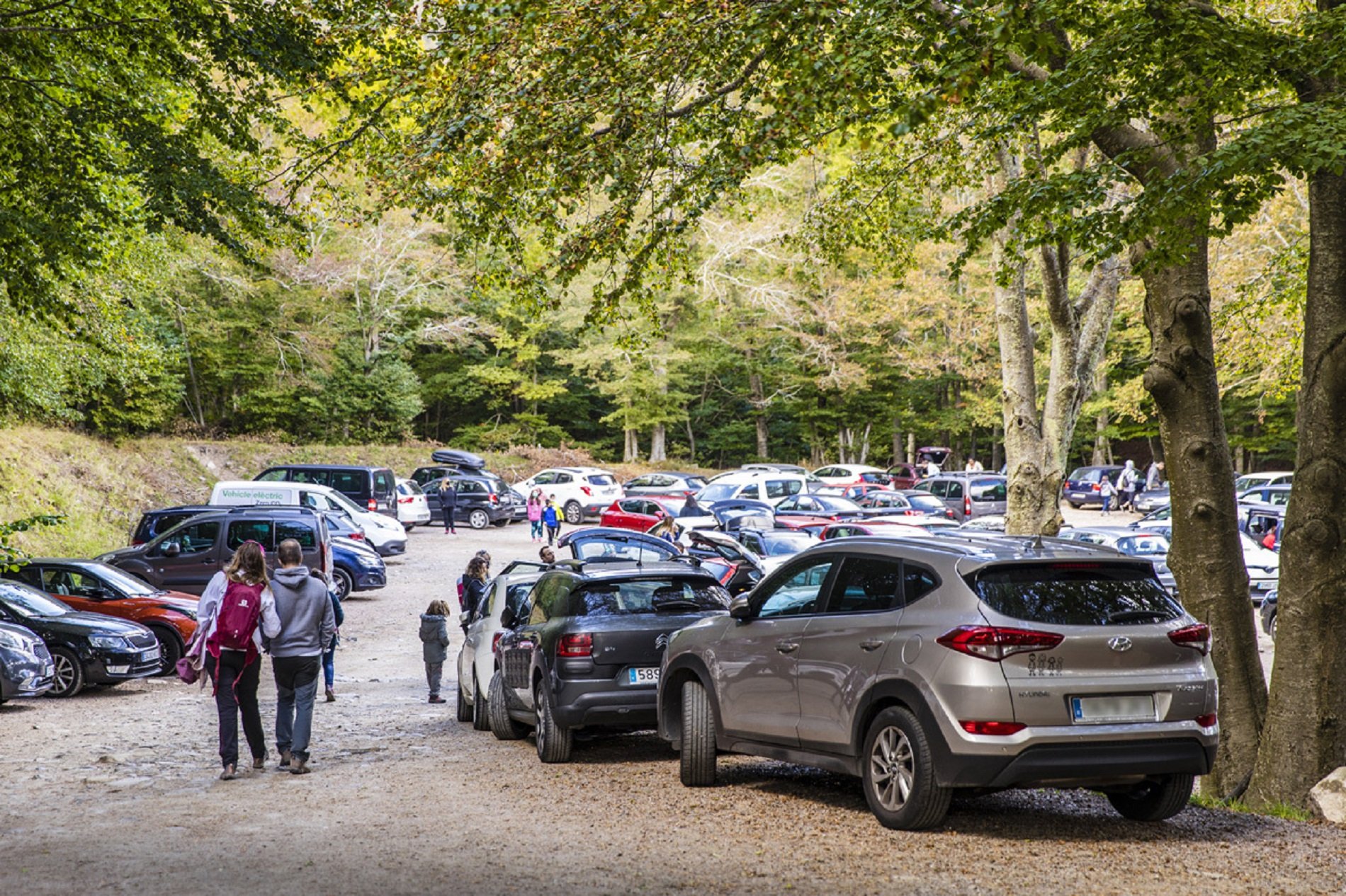 Los aparcamientos de 5 parques naturales cerrarán cuando estén al 75%