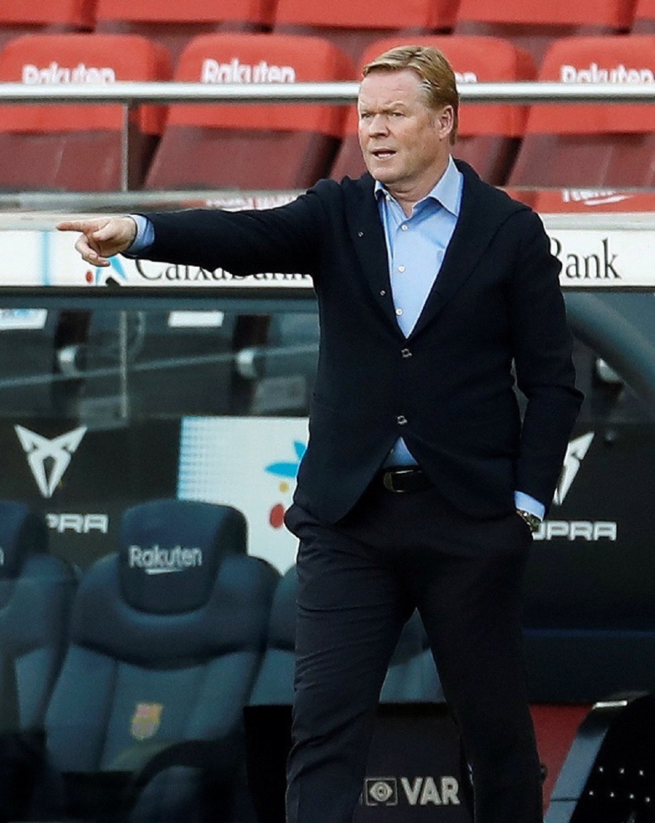 Salen a la luz las palabras de Koeman al árbitro tras el Clásico