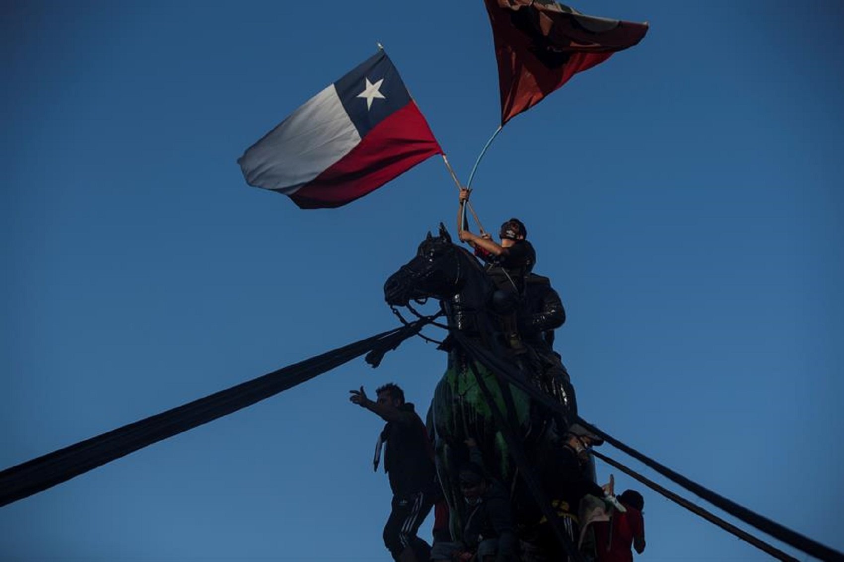 Chile aprueba con una aplastante mayoría redactar una nueva Constitución