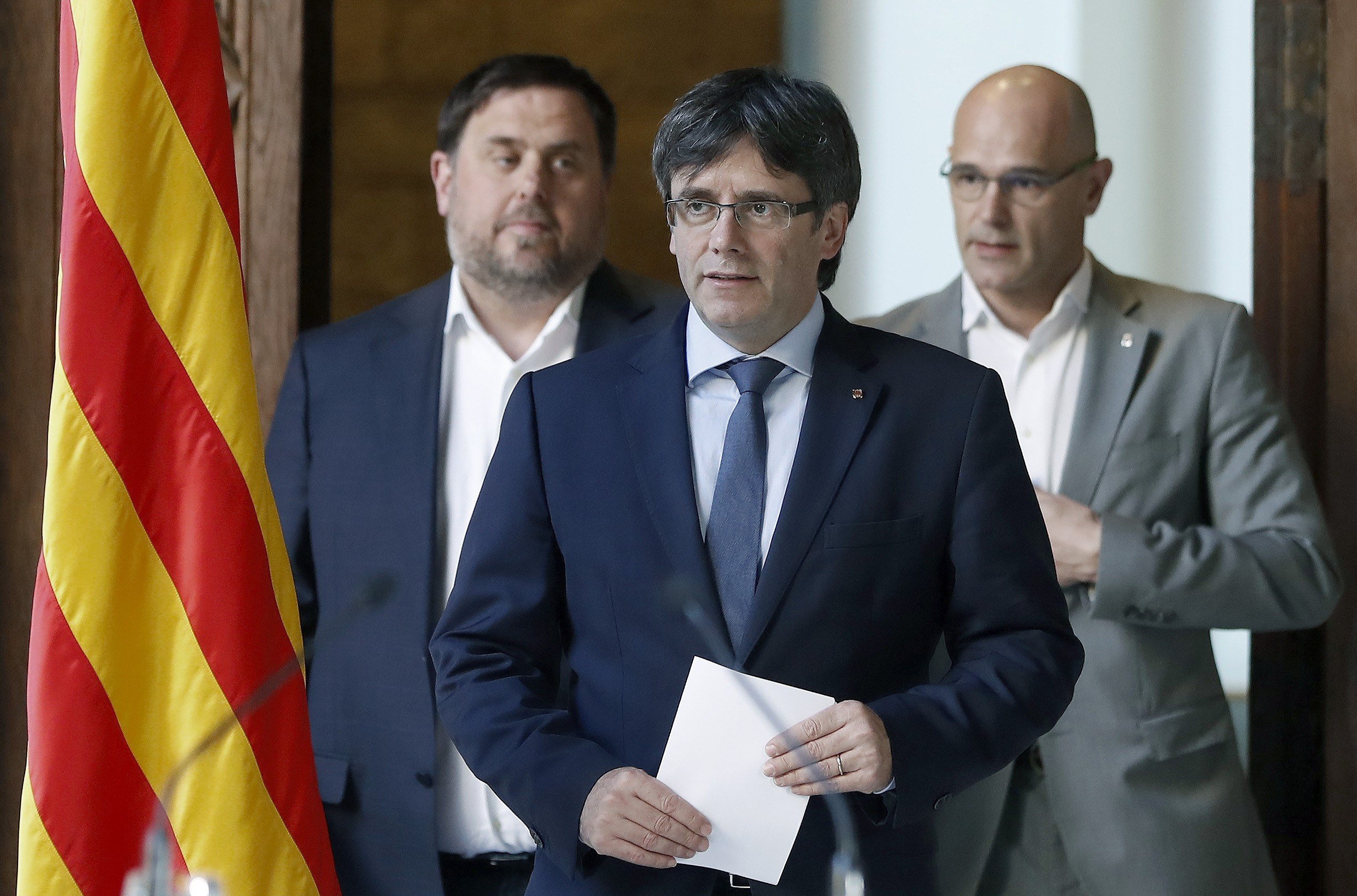 Puigdemont: "Hoy todos nos sentimos condenados. Lo indultará el pueblo catalán con el referèndum"