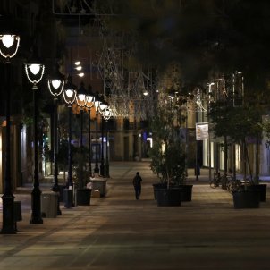 Quins criteris regularan avançar o retrocedir en la desescalada?