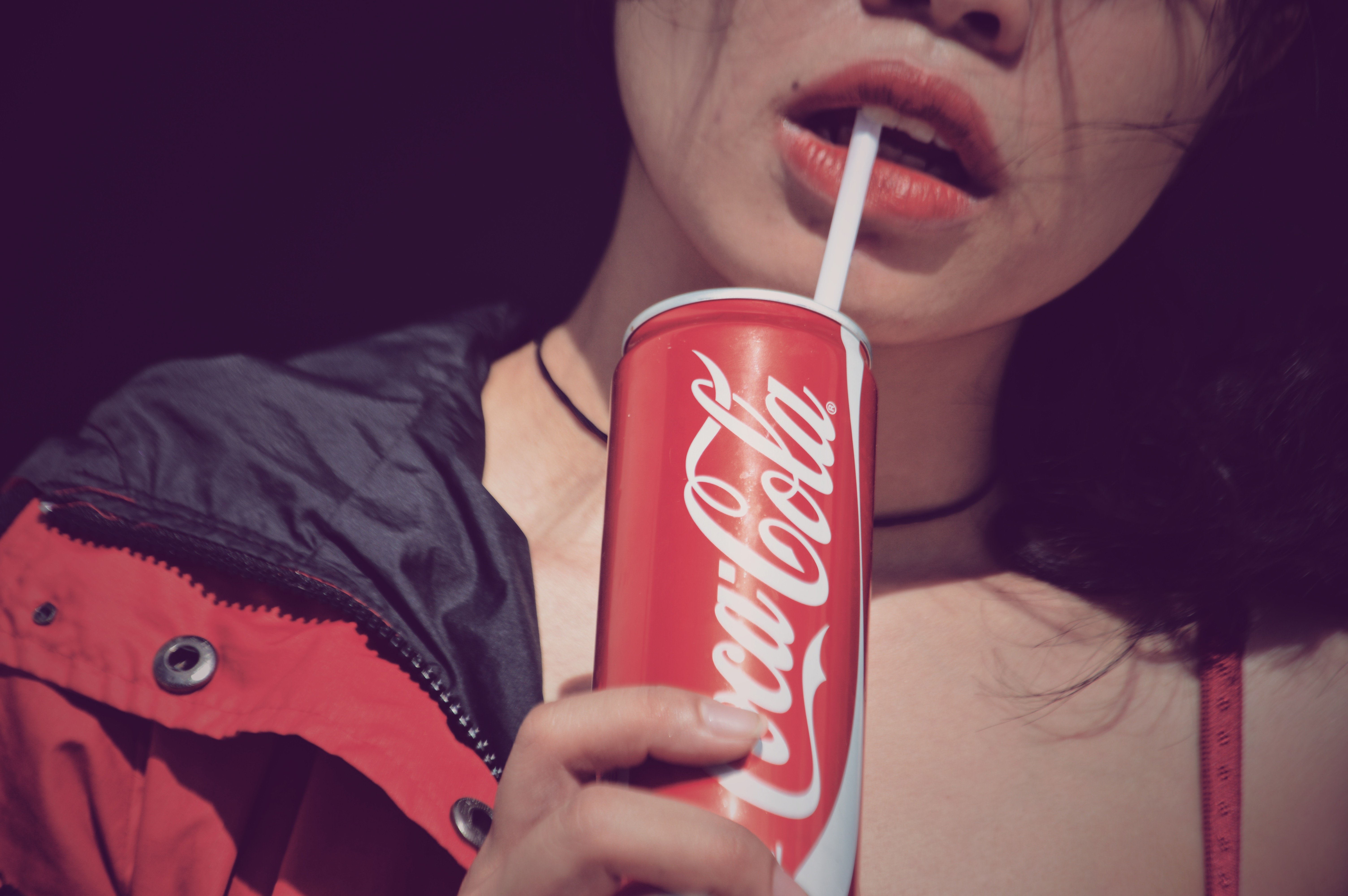 Bebiendo Coca Cola