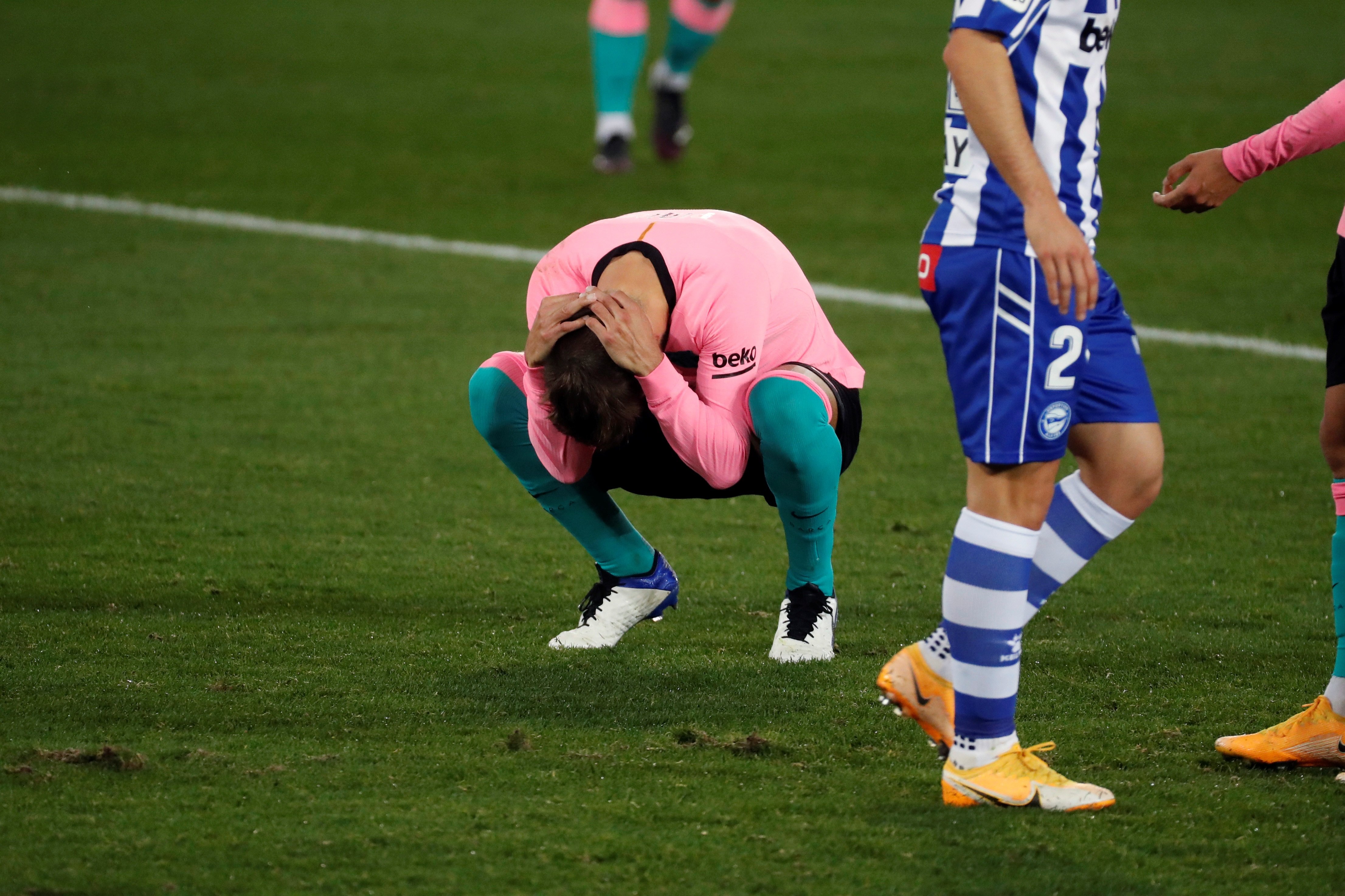 Portades perquè el Barça amagui el cap sota l'ala